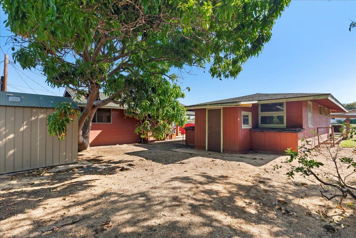 208  Molokai Hema St Kahului, Kahului home - photo 27 of 41