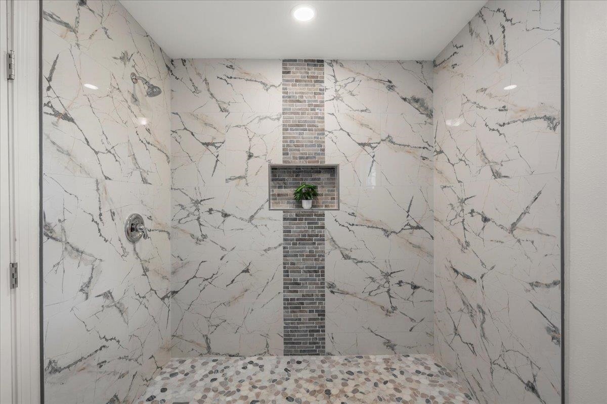 209  Muliwai Dr , Wailuku home - photo 20 of 30