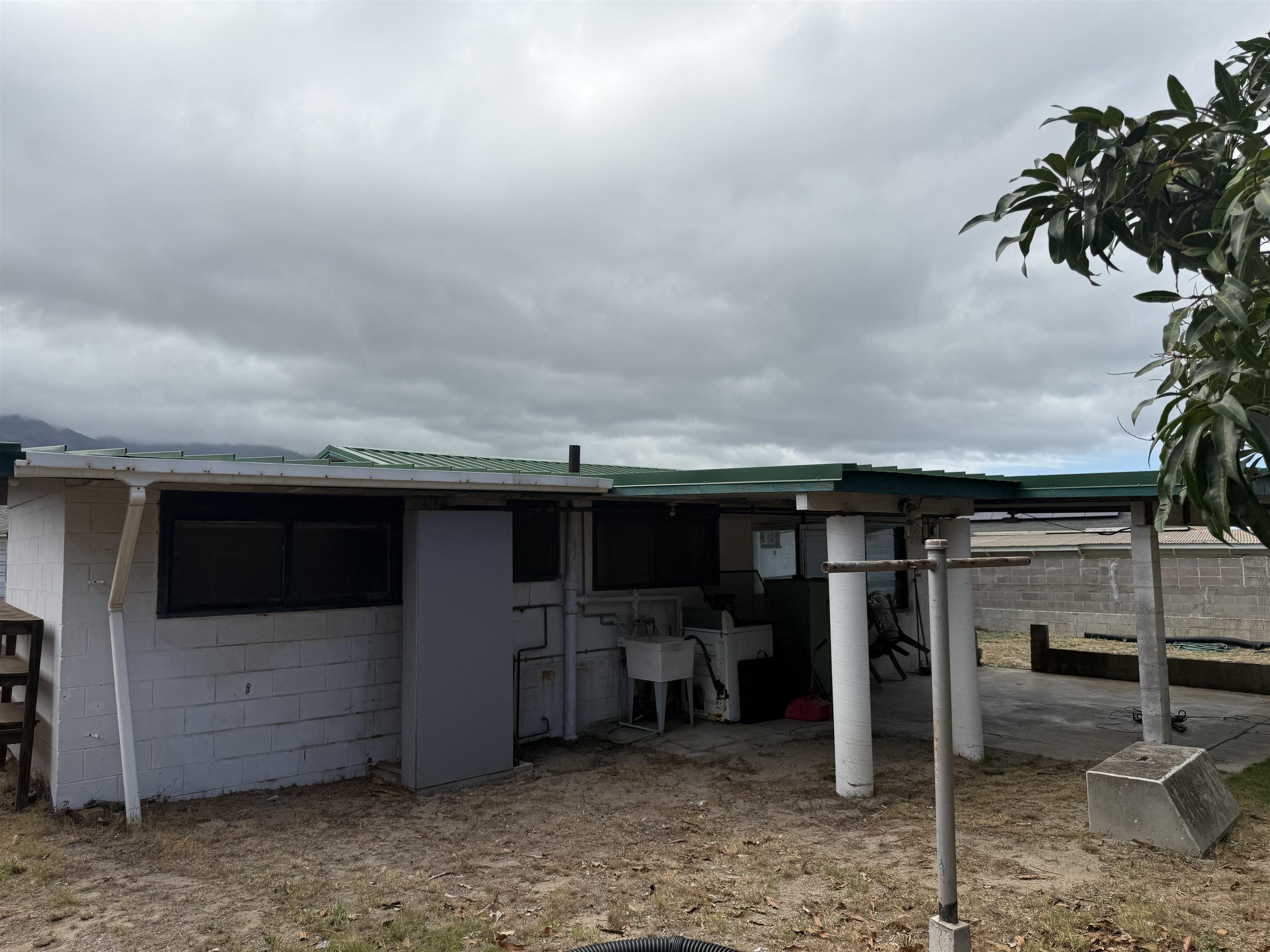 209  Ohaa St , Kahului home - photo 3 of 4