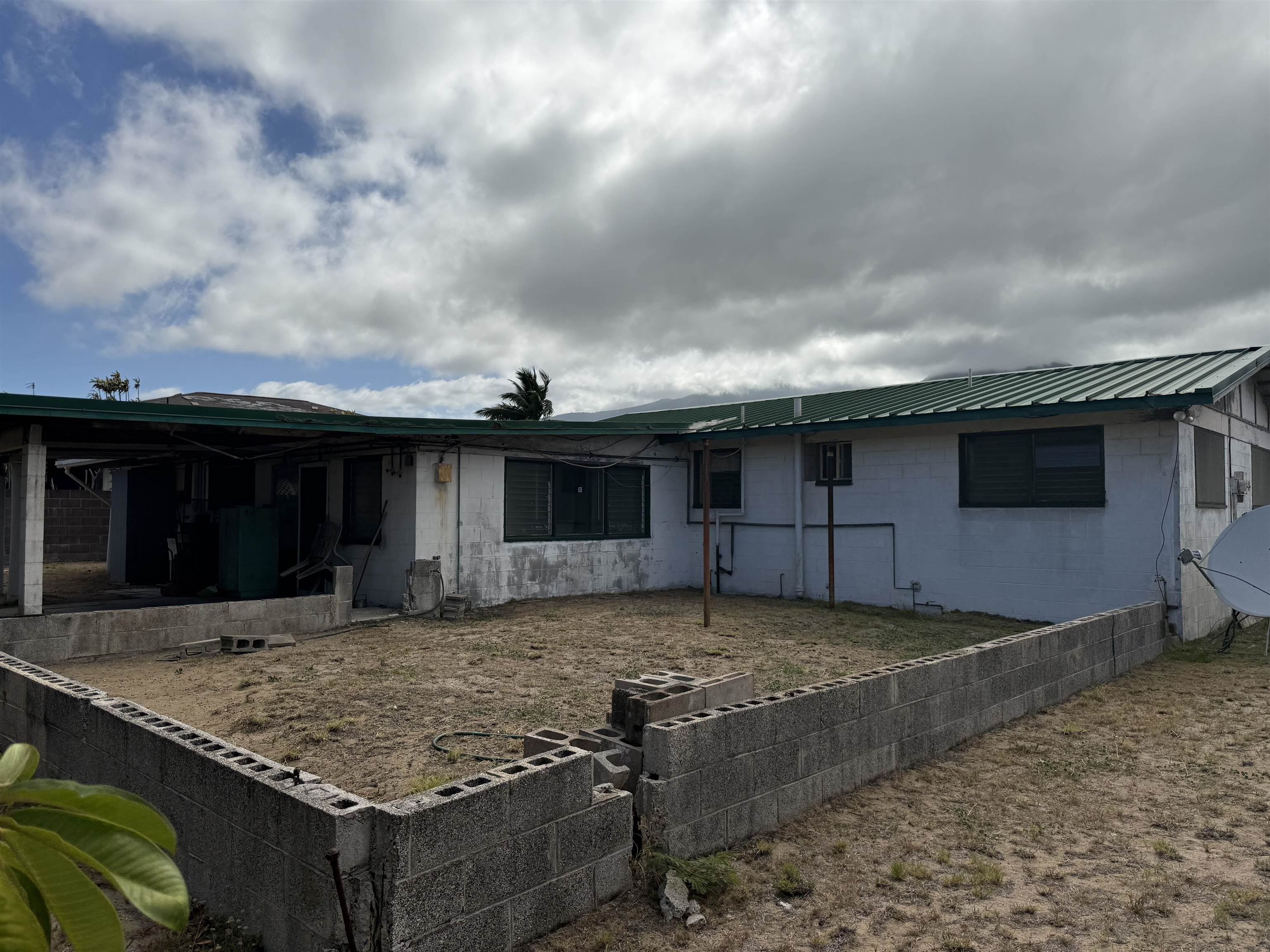 209  Ohaa St , Kahului home - photo 4 of 4
