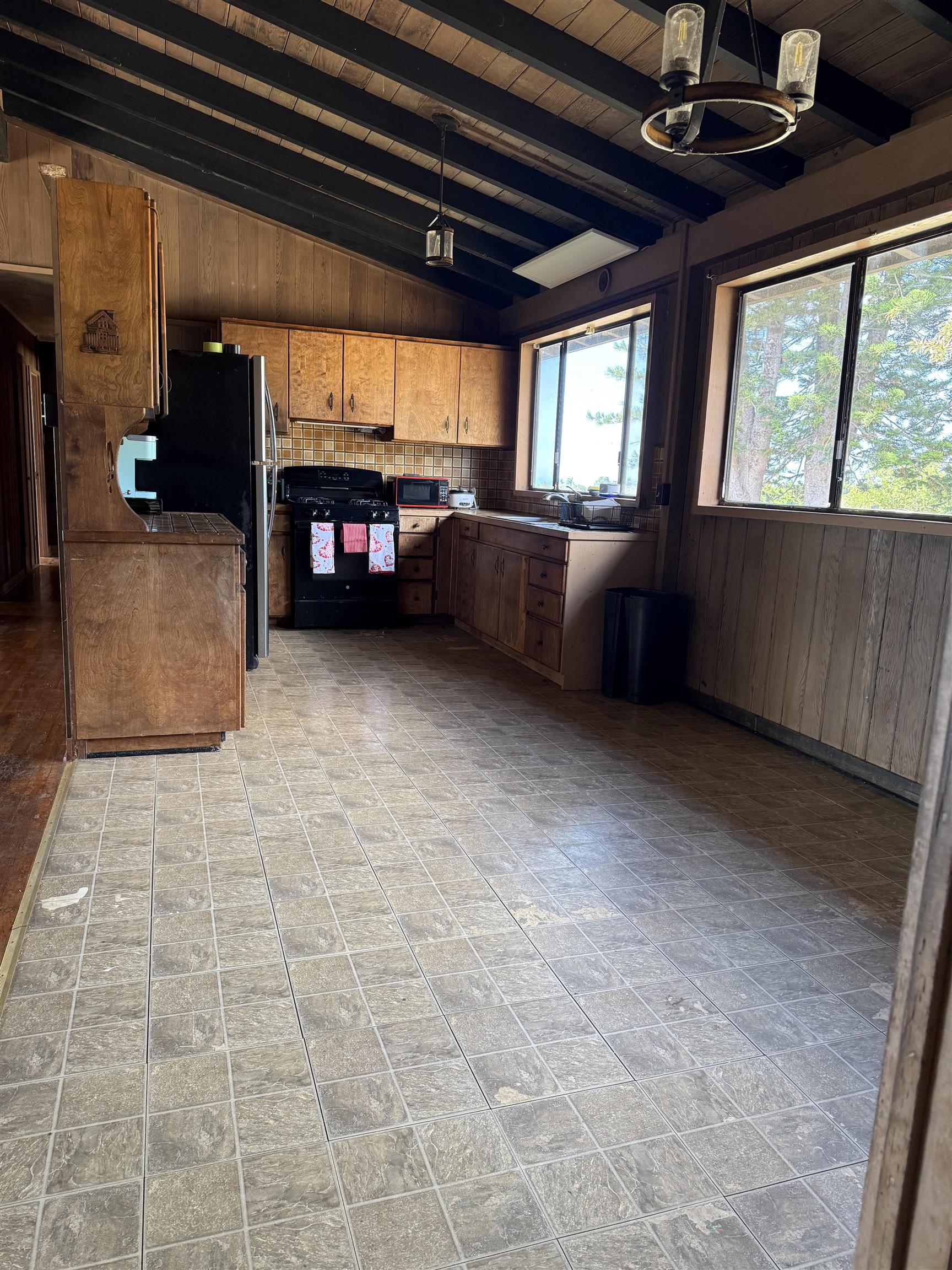 2095  Lilikoi Rd , Haiku home - photo 5 of 27