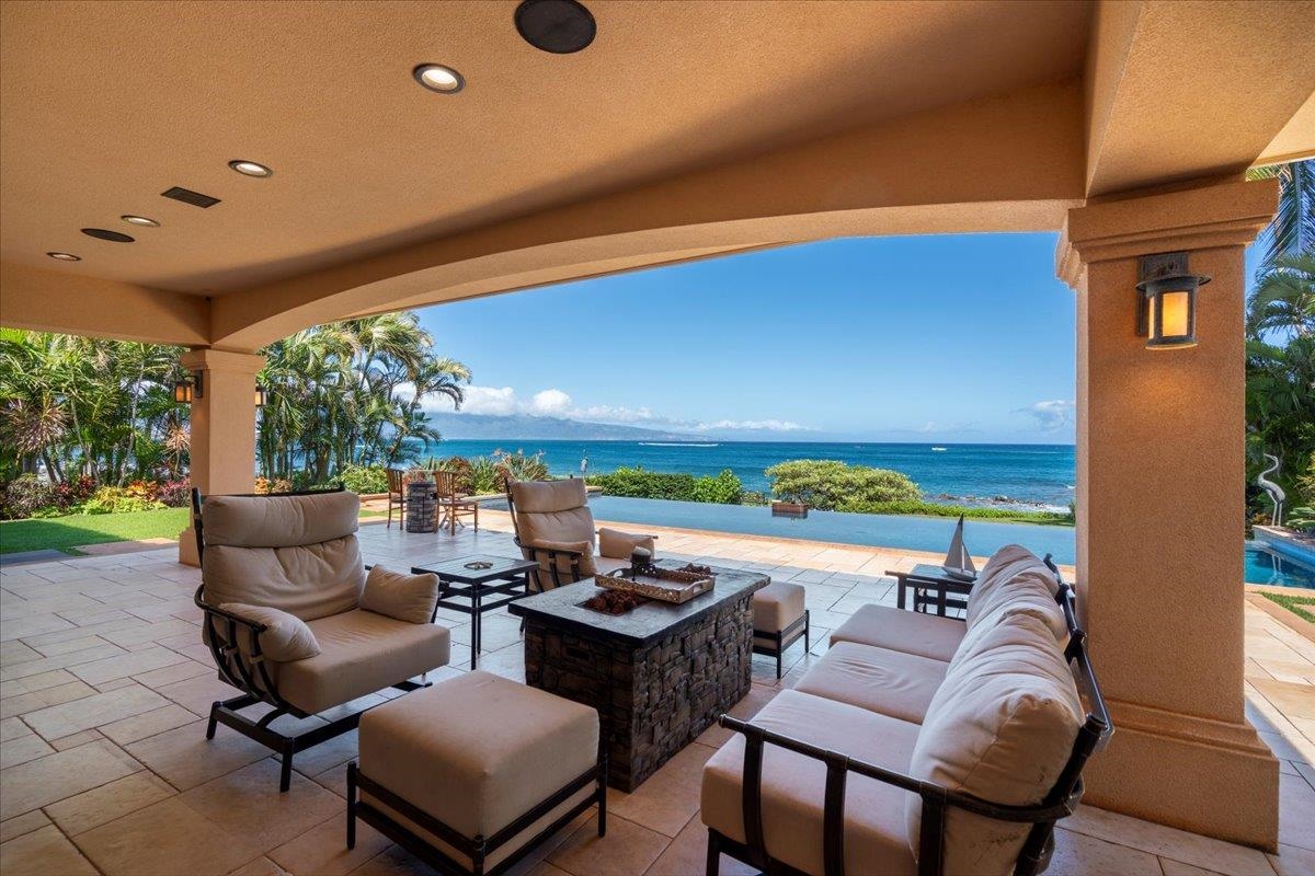 21  Kaulua Pl Ku'au, Spreckelsville/Paia/Kuau home - photo 13 of 47