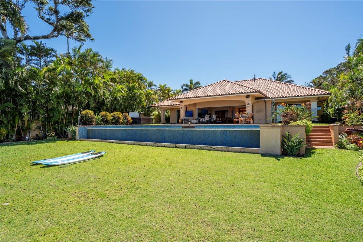 21  Kaulua Pl Ku'au, Spreckelsville/Paia/Kuau home - photo 43 of 47