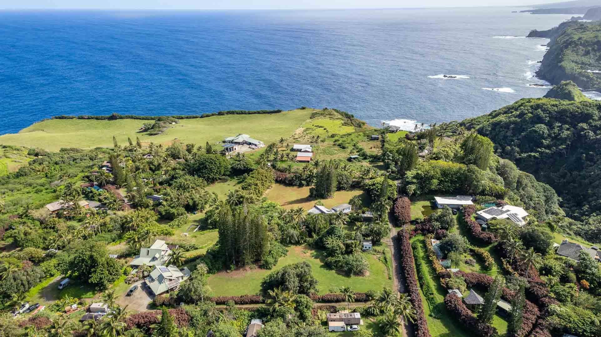 210  Door Of Faith Rd Huelo, Haiku home - photo 5 of 46