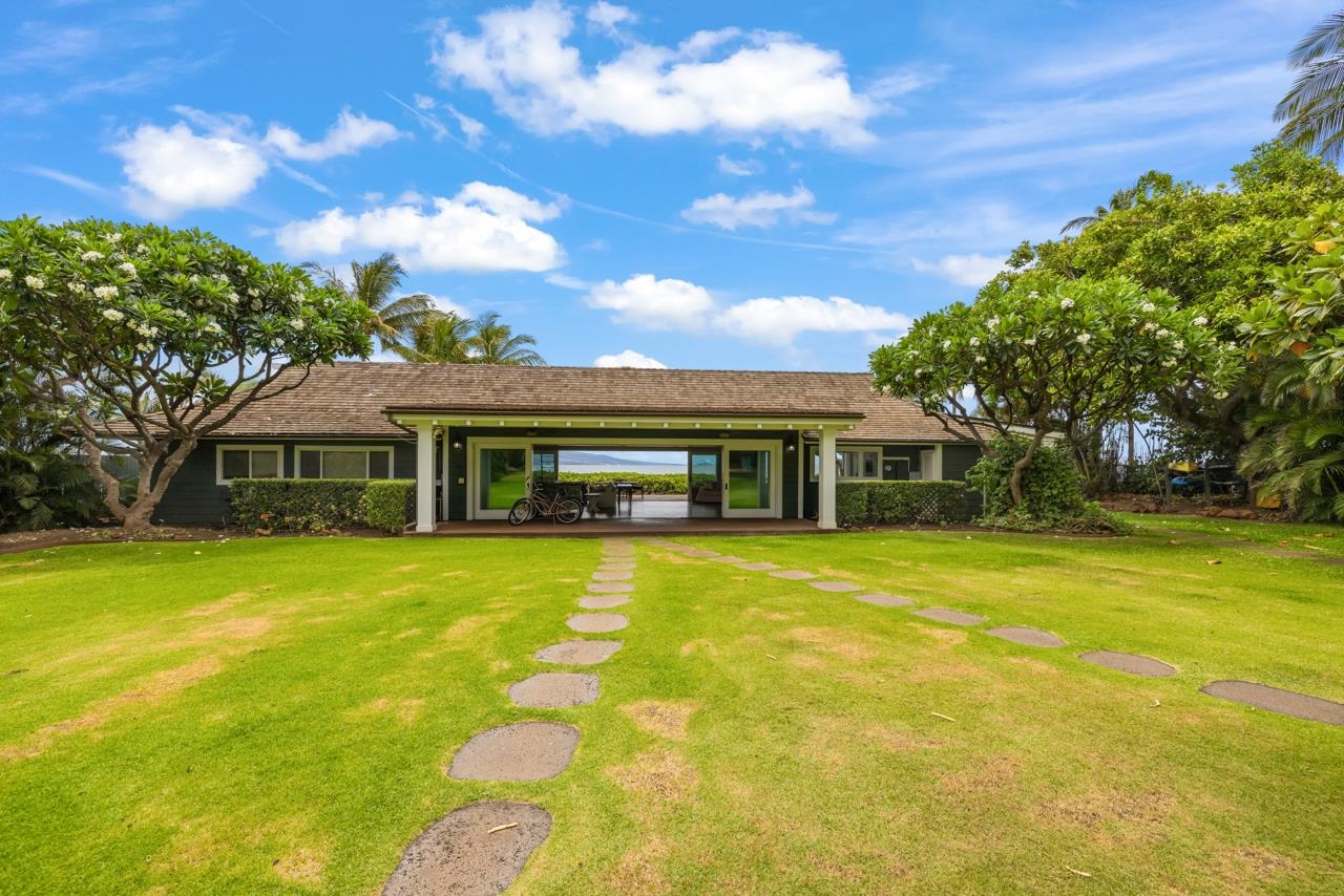 210  Hauoli St Maalaea, Maalaea home - photo 3 of 32