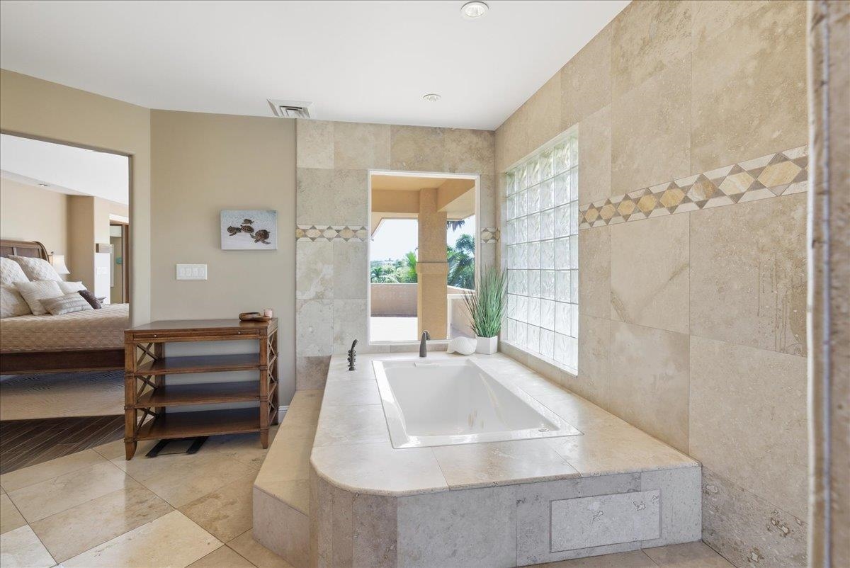 210  E Ikea Moku Pl Wailea Kialoa, Wailea/Makena home - photo 33 of 46