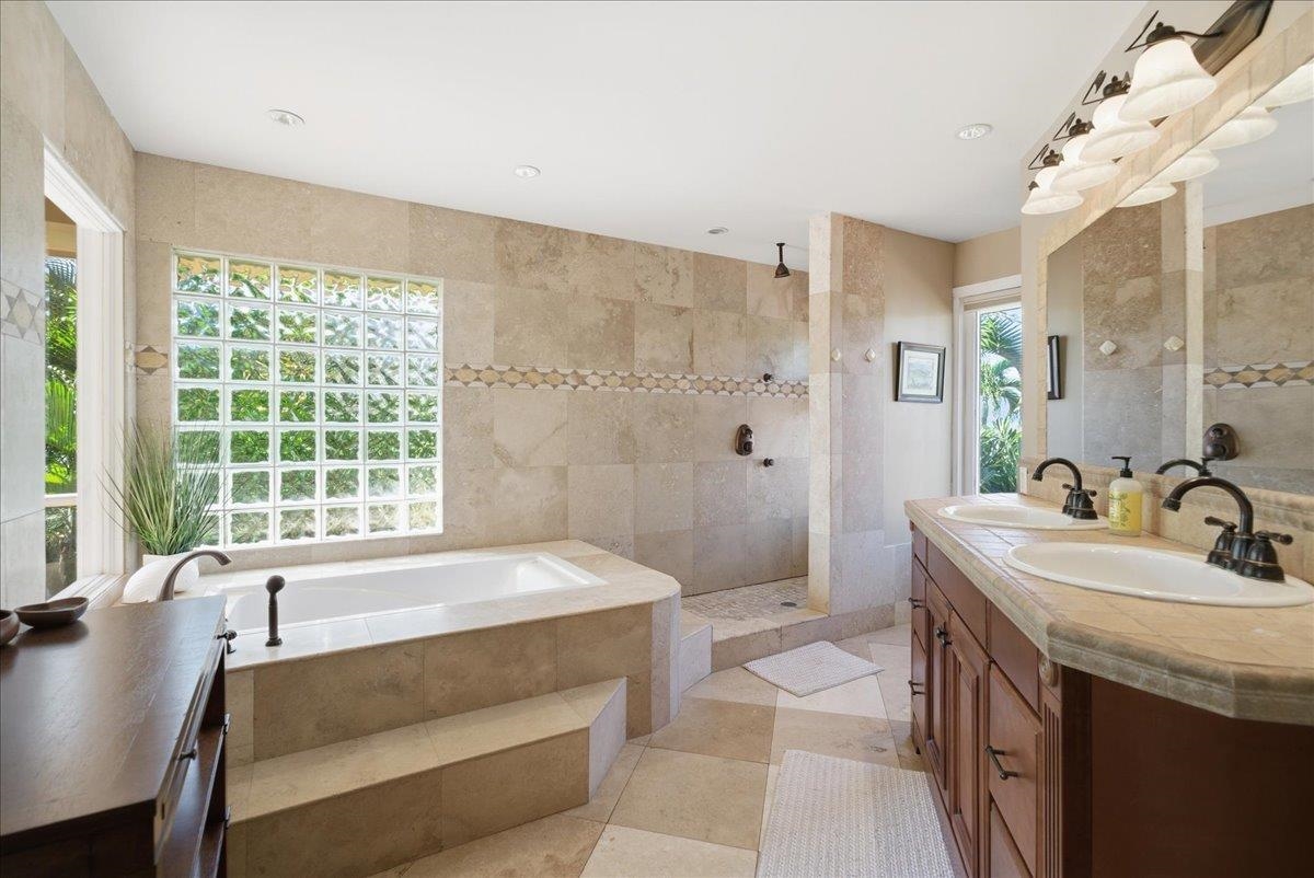 210  Ikea Moku Pl Wailea Kialoa, Wailea/Makena home - photo 34 of 49