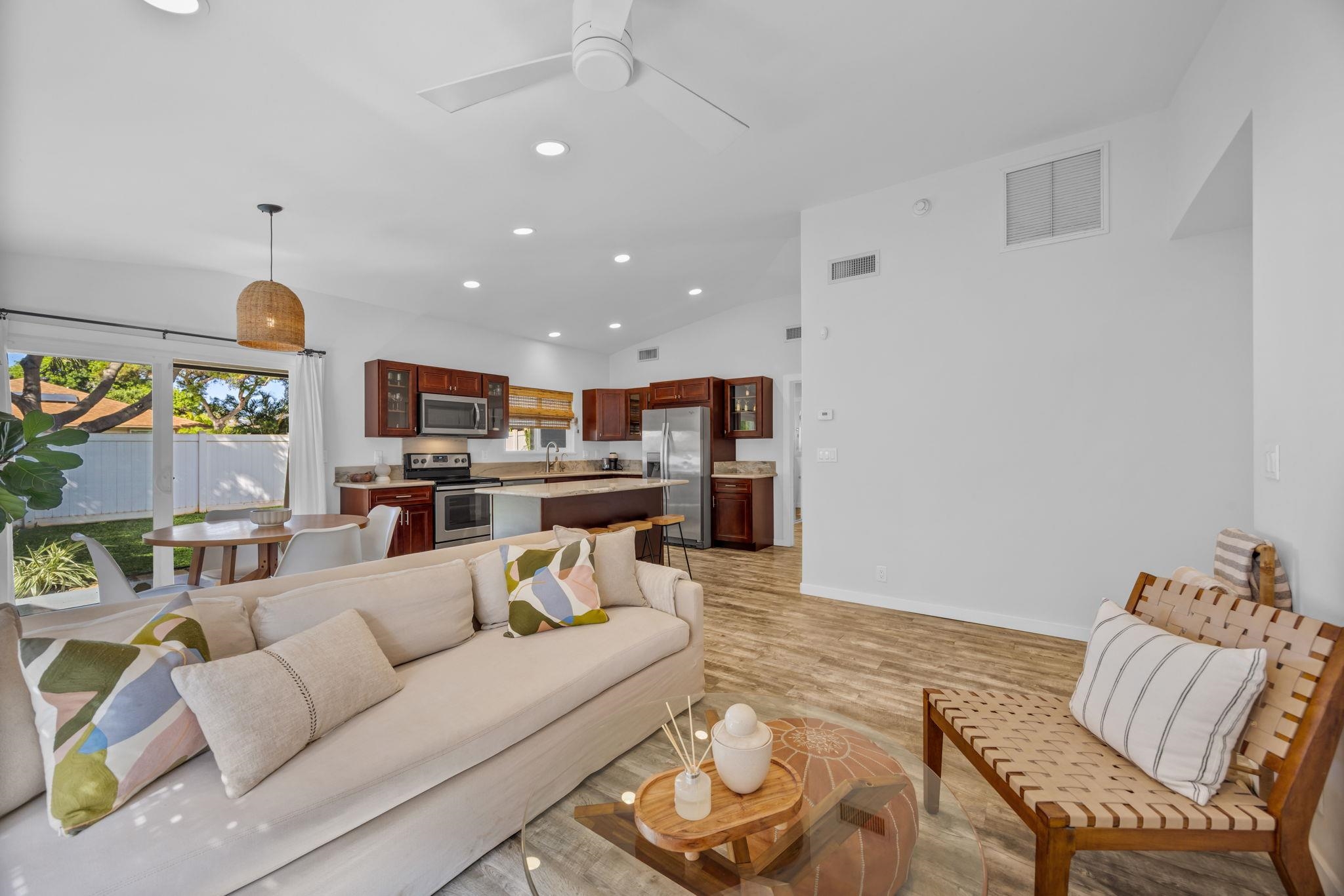 210  Luakahi Cir Kihei, Kihei home - photo 7 of 45