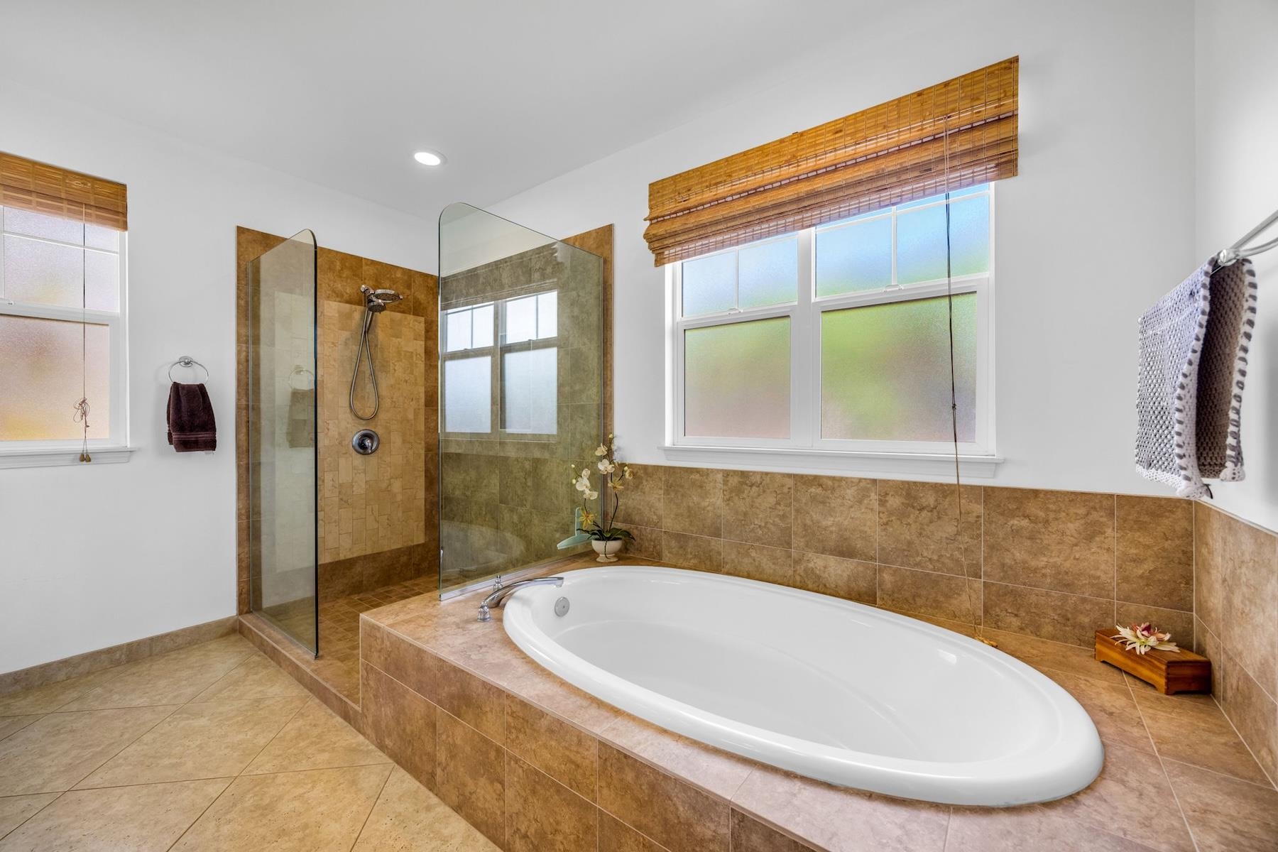211  Kuli Puu St , Kihei home - photo 18 of 38