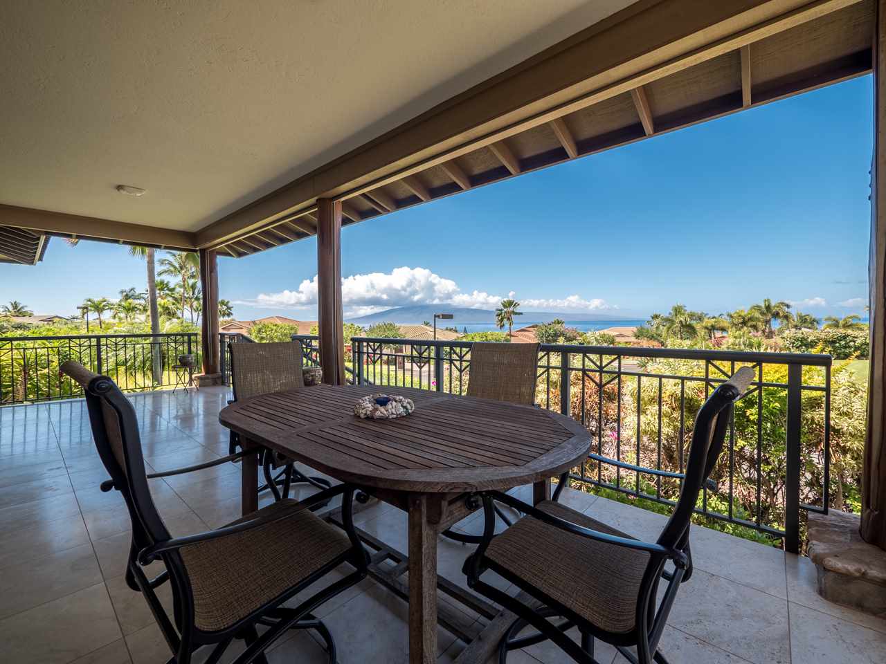 211  Wahioli Way Ka'anapali, Kaanapali home - photo 3 of 14