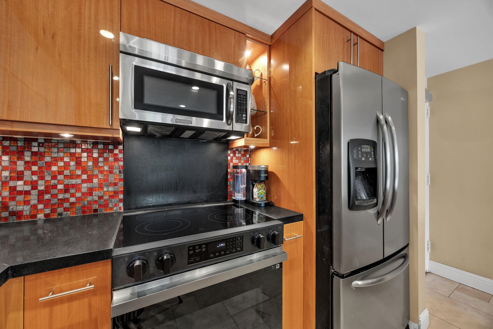 Kamoa Views condo # 206, Kihei, Hawaii - photo 16 of 50