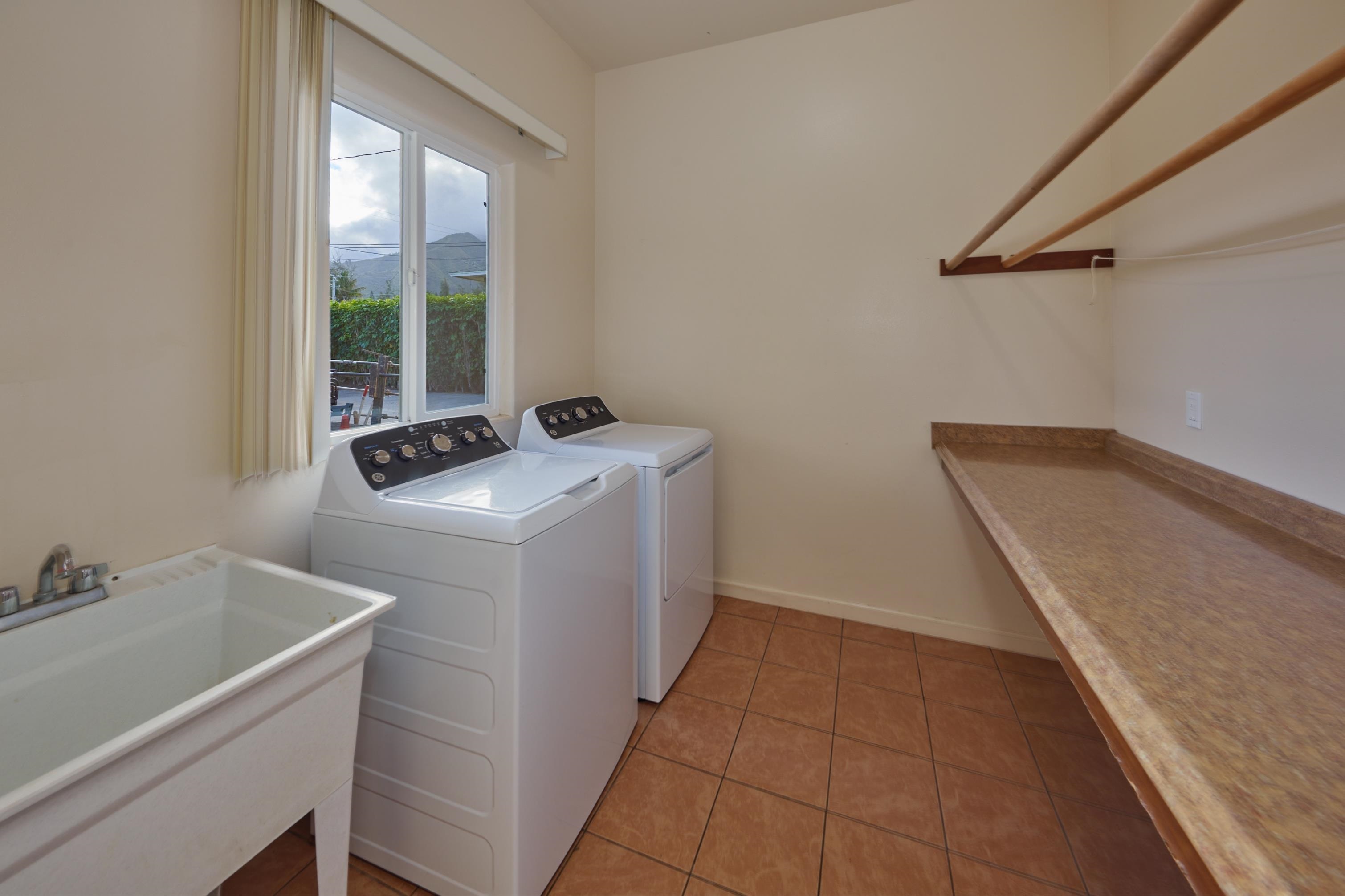 2126  Hewahewa Dr Wailuku Country Estates, Wailuku home - photo 23 of 26