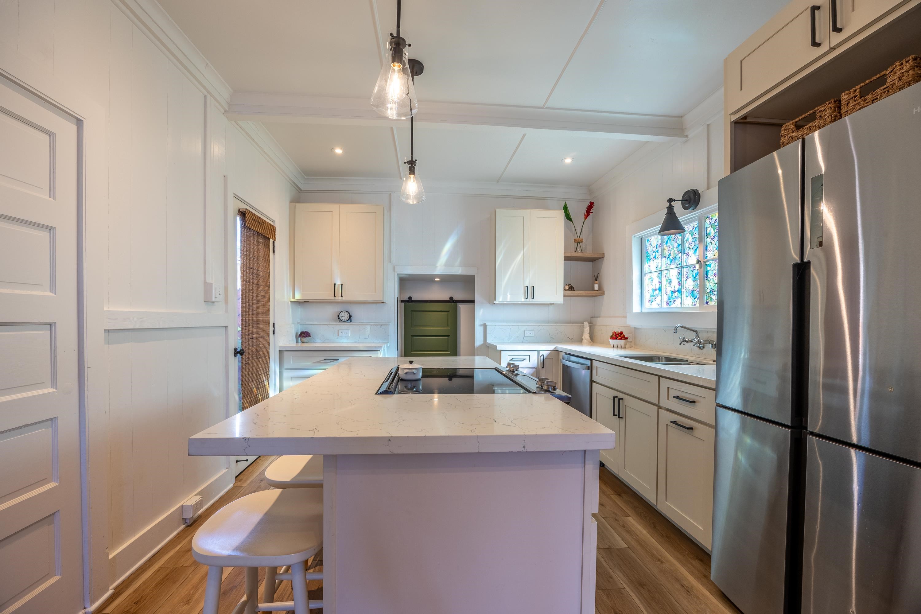 2126  Vineyard St Wailuku Town, Wailuku home - photo 13 of 47