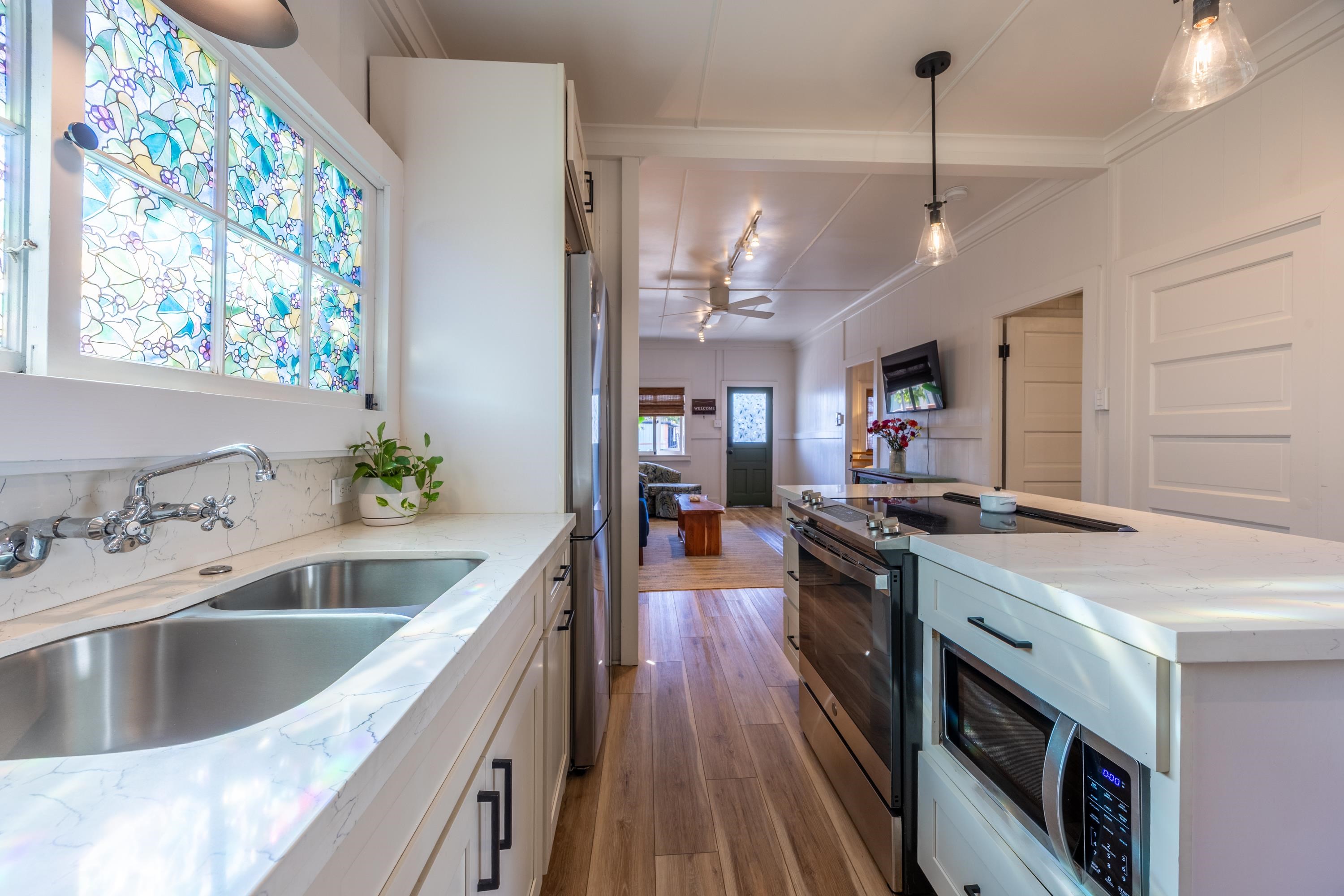 2126  Vineyard St Wailuku Town, Wailuku home - photo 17 of 47