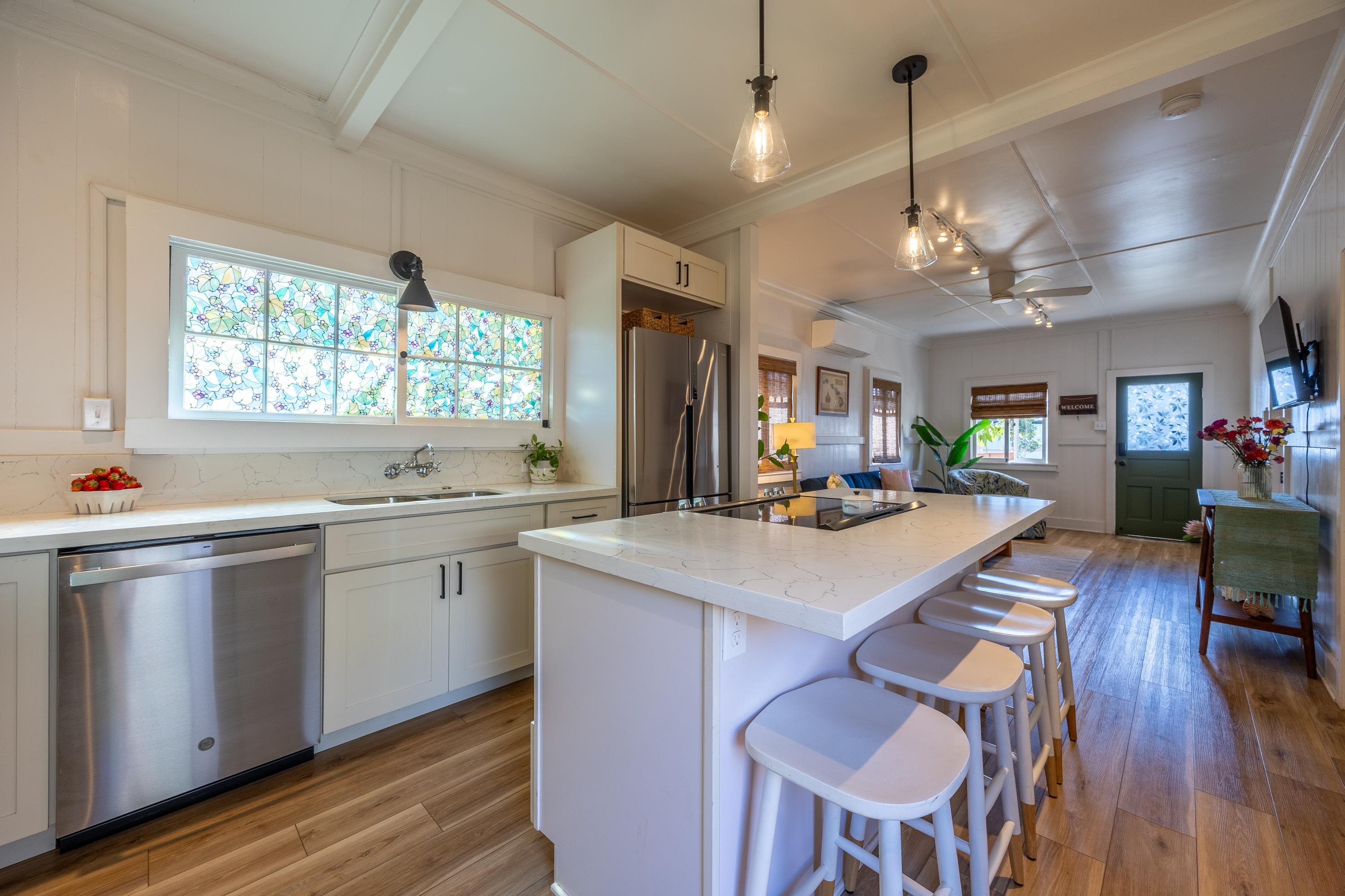 2126  Vineyard St Wailuku Town, Wailuku home - photo 19 of 47