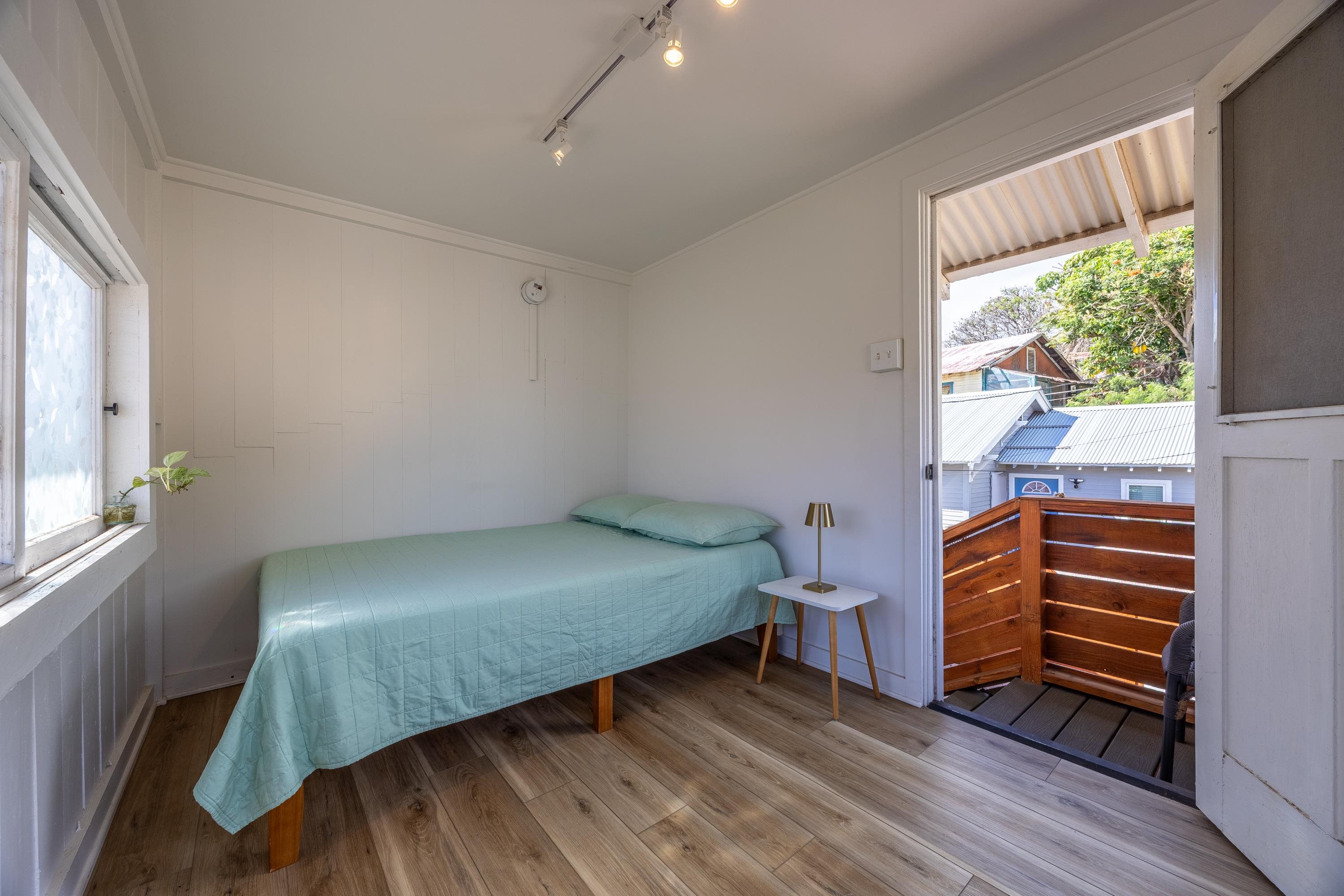 2126  Vineyard St Wailuku Town, Wailuku home - photo 36 of 47