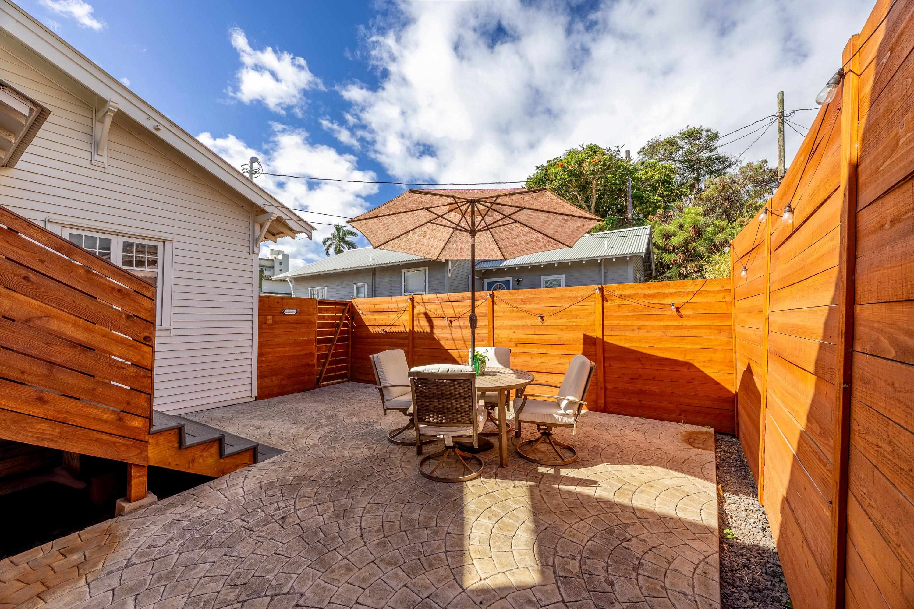 2126  Vineyard St Wailuku Town, Wailuku home - photo 39 of 47