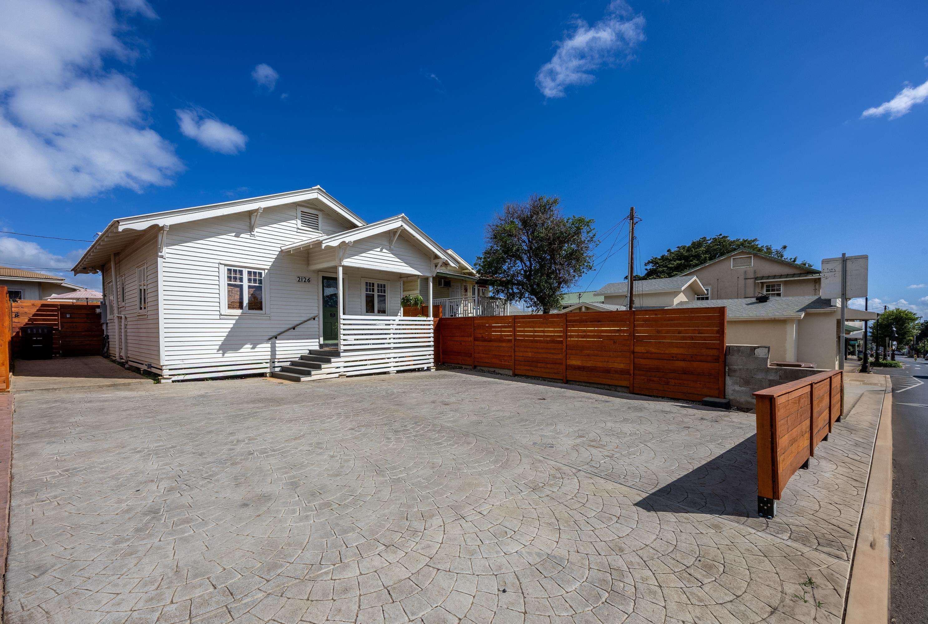 2126  Vineyard St Wailuku Town, Wailuku home - photo 40 of 47