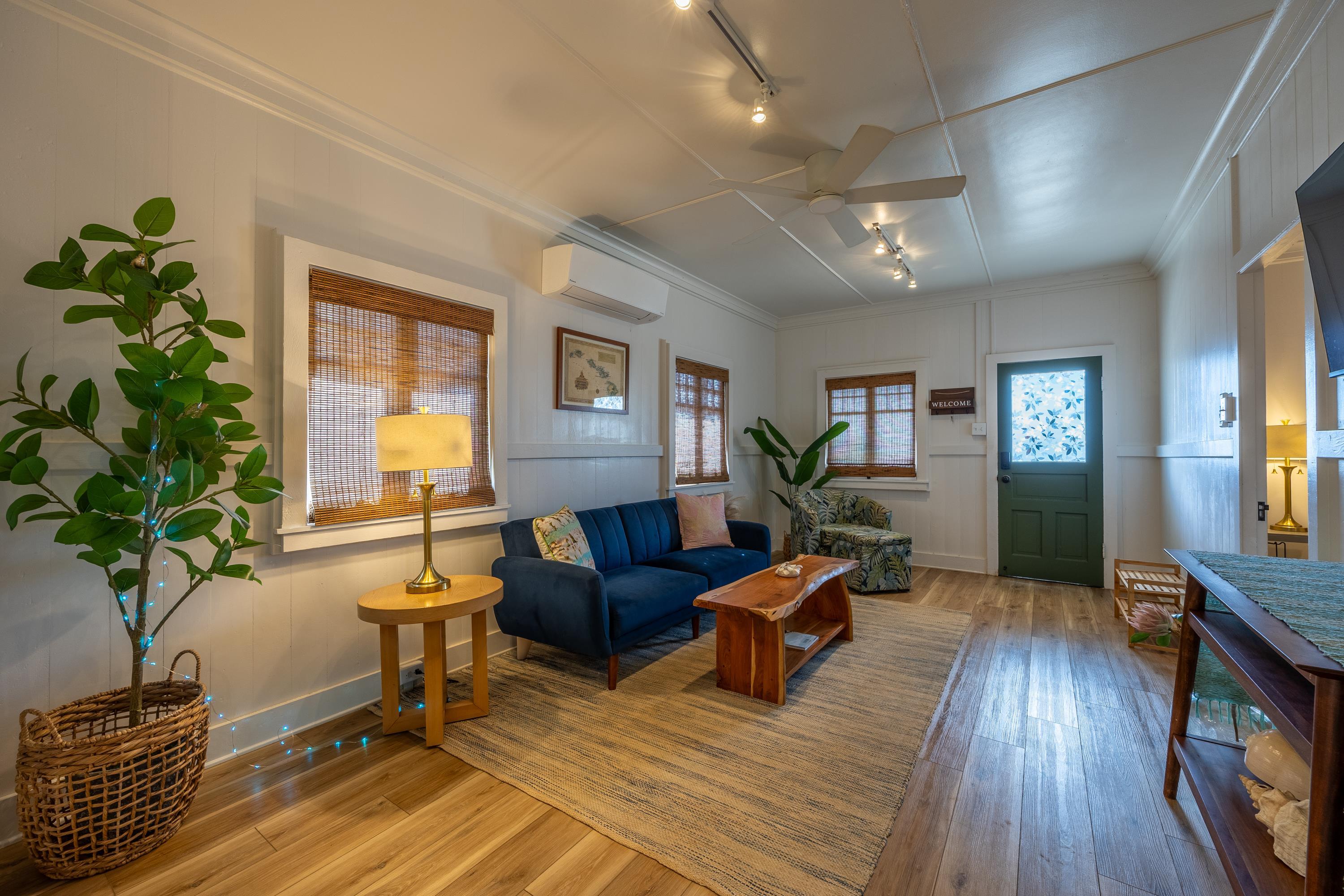 2126  Vineyard St Wailuku Town, Wailuku home - photo 9 of 47