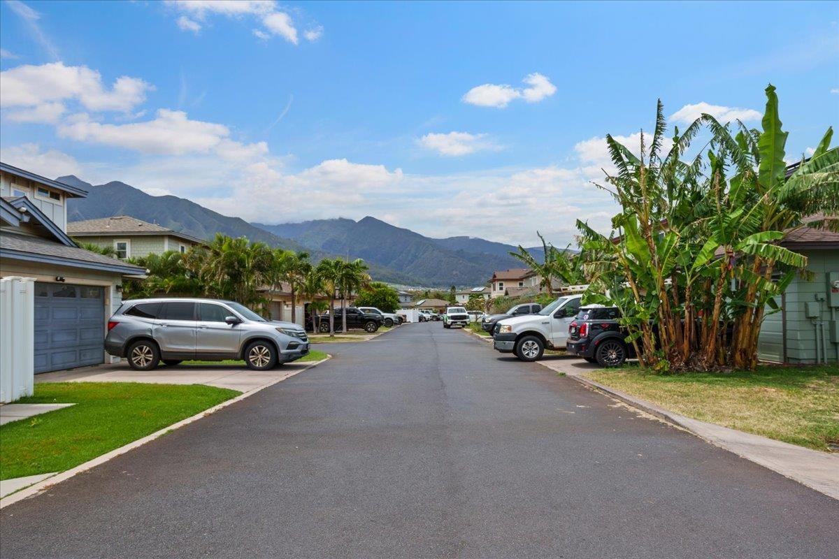 214  Alake St Traditions At Maui Lani, Kahului home - photo 2 of 27