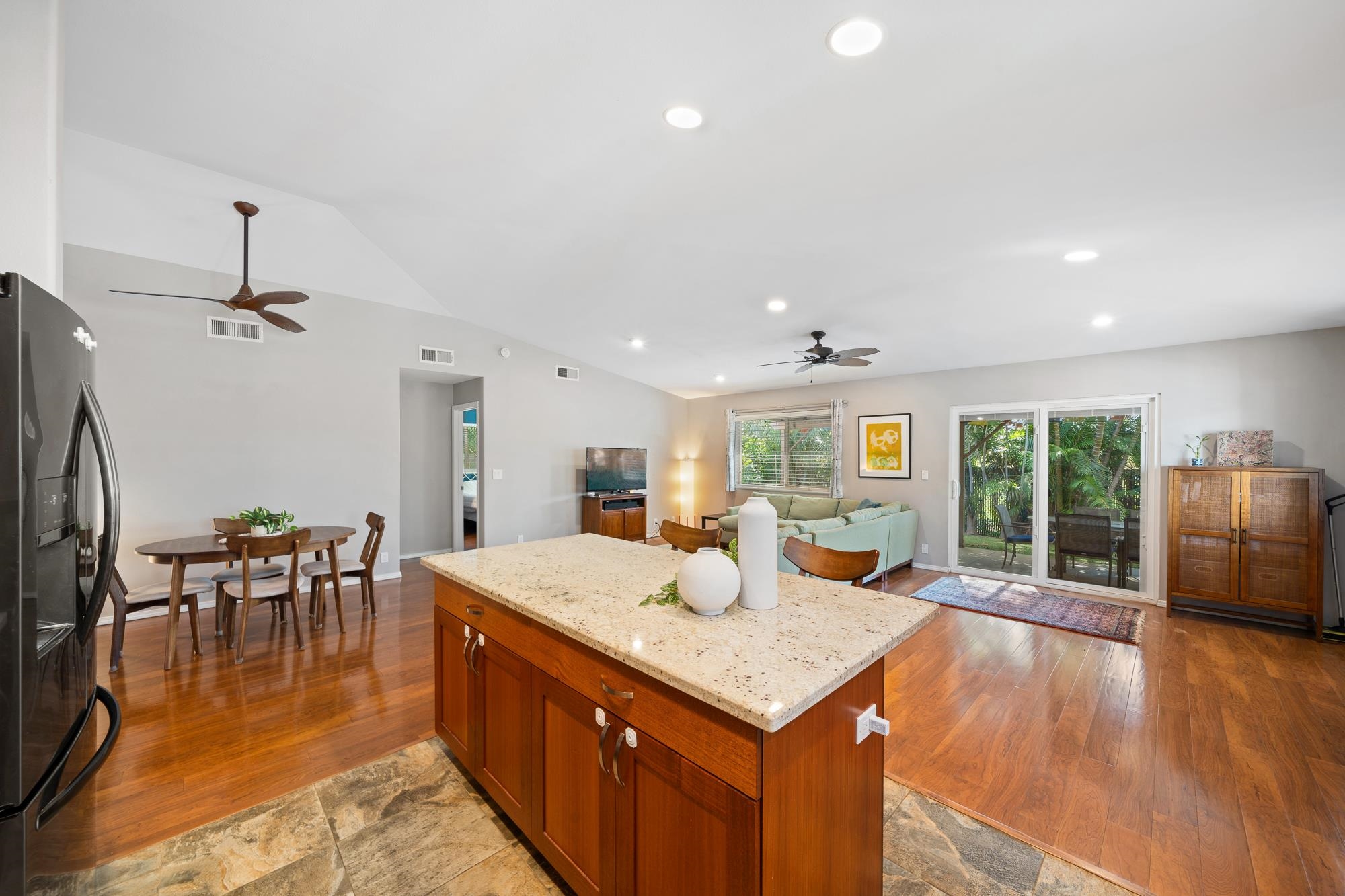 214  Kauhaa St Piilani Village, Kihei home - photo 10 of 44