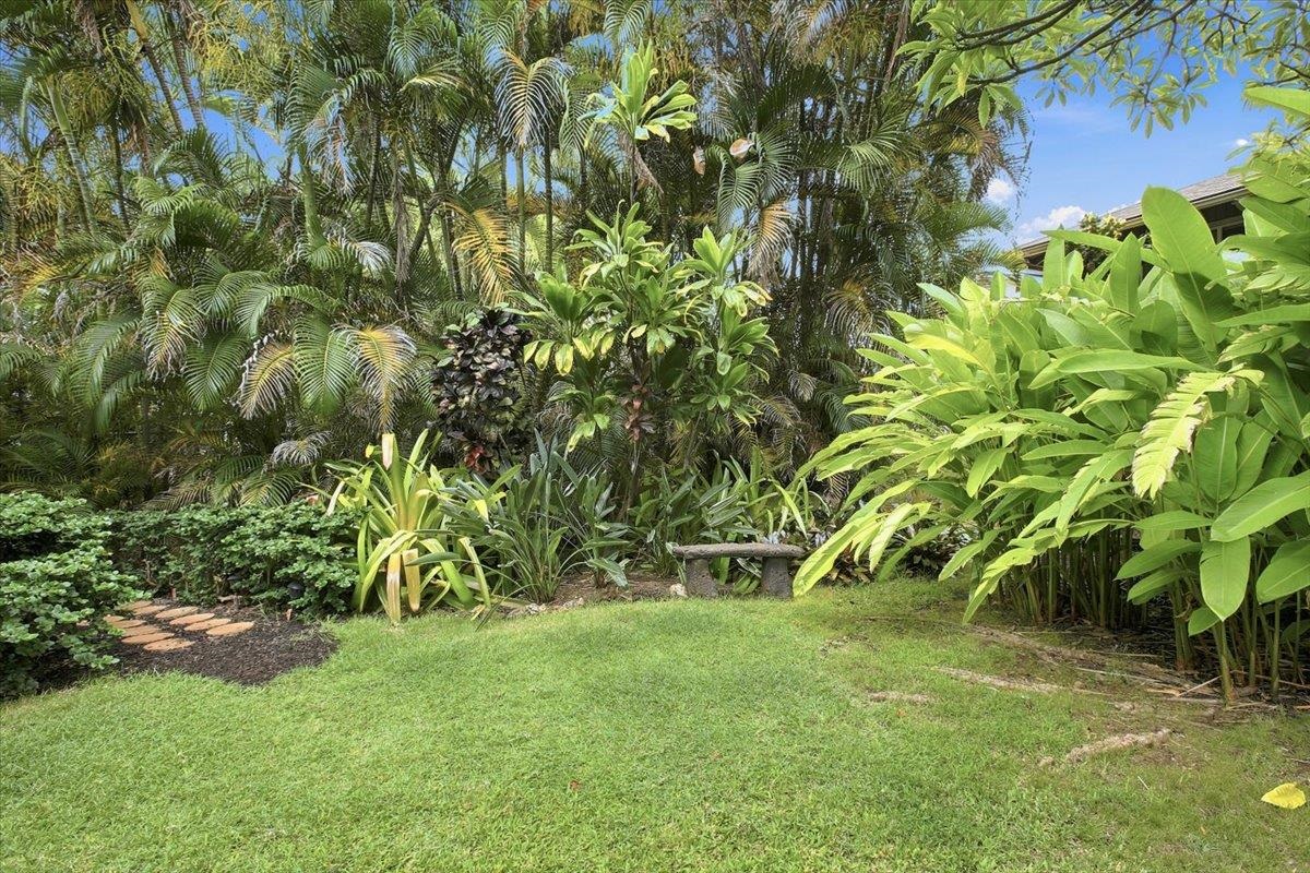 Bay Vista Apts condo # 8, Kihei, Hawaii - photo 7 of 26