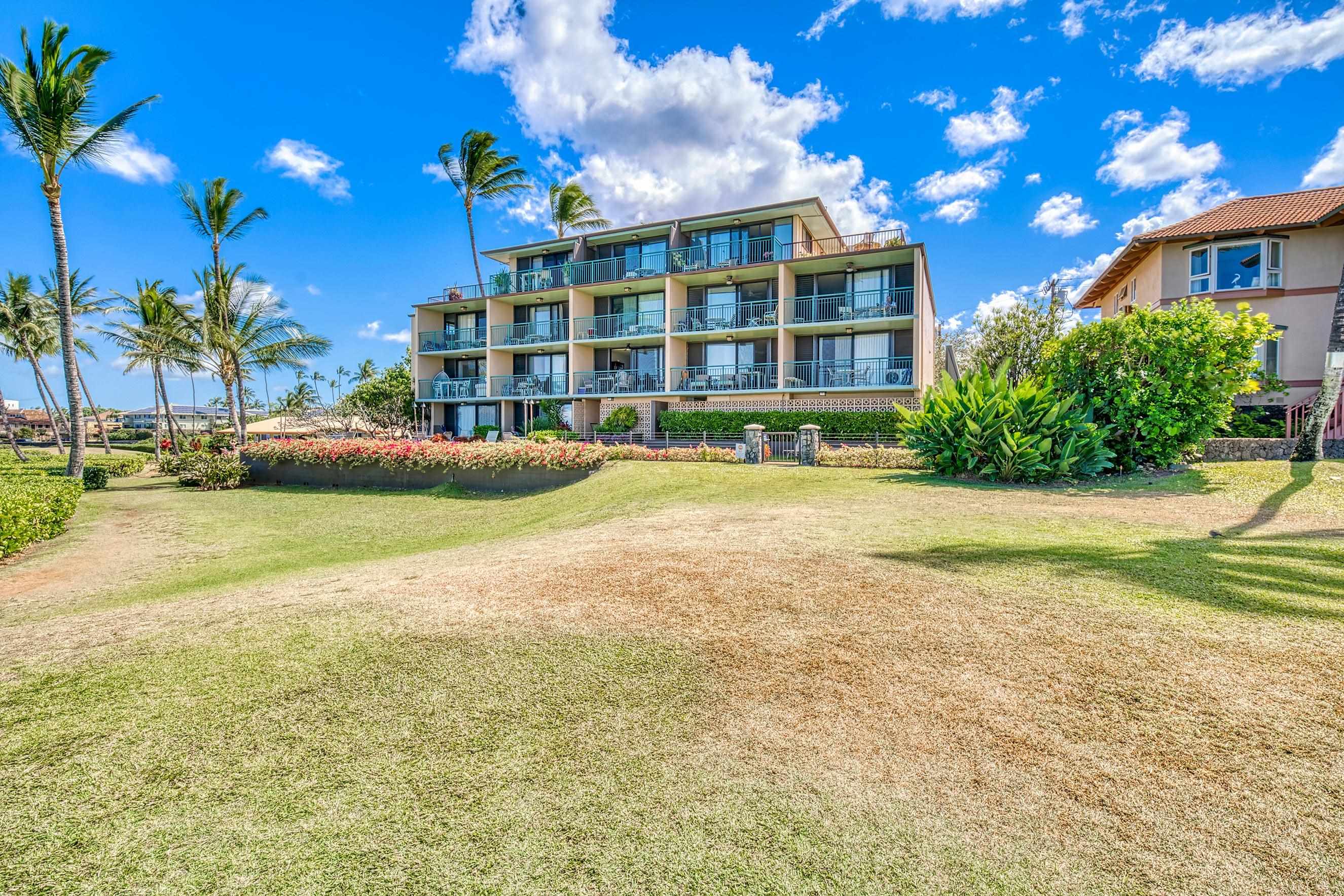 Punahoa Beach Apts condo # 201, Kihei, Hawaii - photo 18 of 23