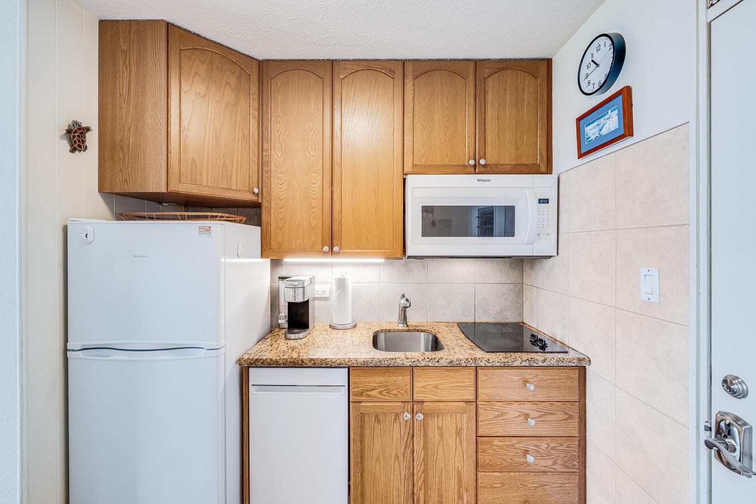 Punahoa Beach Apts condo # 204, Kihei, Hawaii - photo 16 of 42