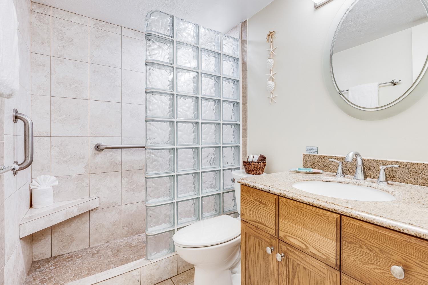 Punahoa Beach Apts condo # 204, Kihei, Hawaii - photo 17 of 42