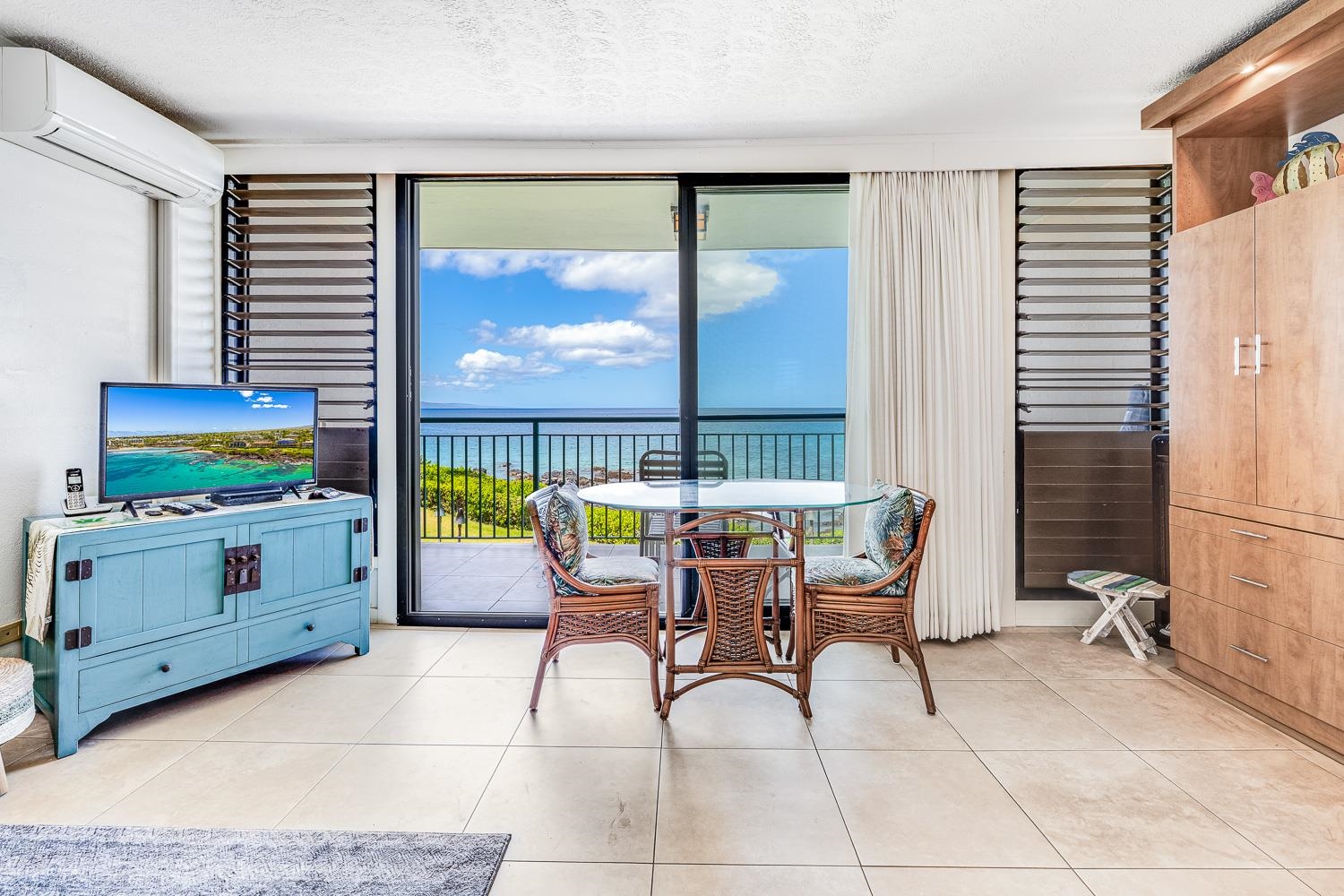 Punahoa Beach Apts condo # 204, Kihei, Hawaii - photo 4 of 42