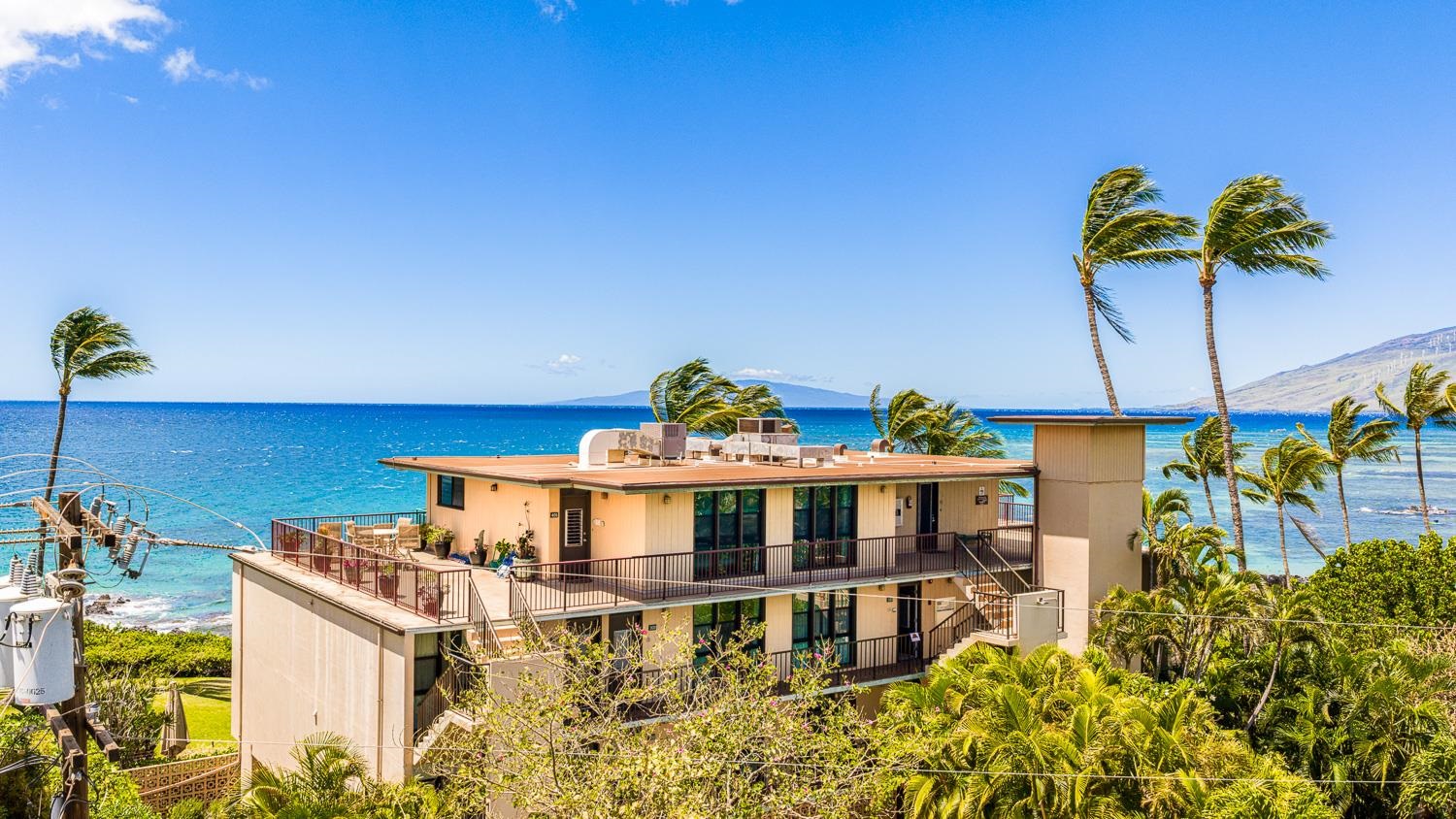 Punahoa Beach Apts condo # 204, Kihei, Hawaii - photo 38 of 42