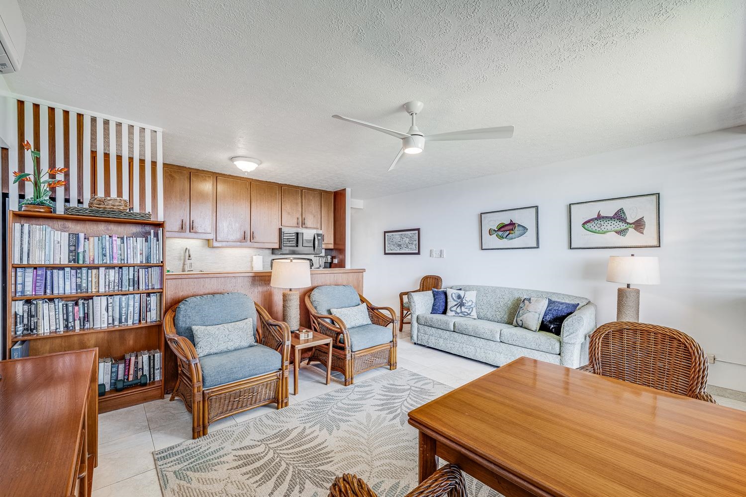 Punahoa Beach Apts condo # 302, Kihei, Hawaii - photo 11 of 48