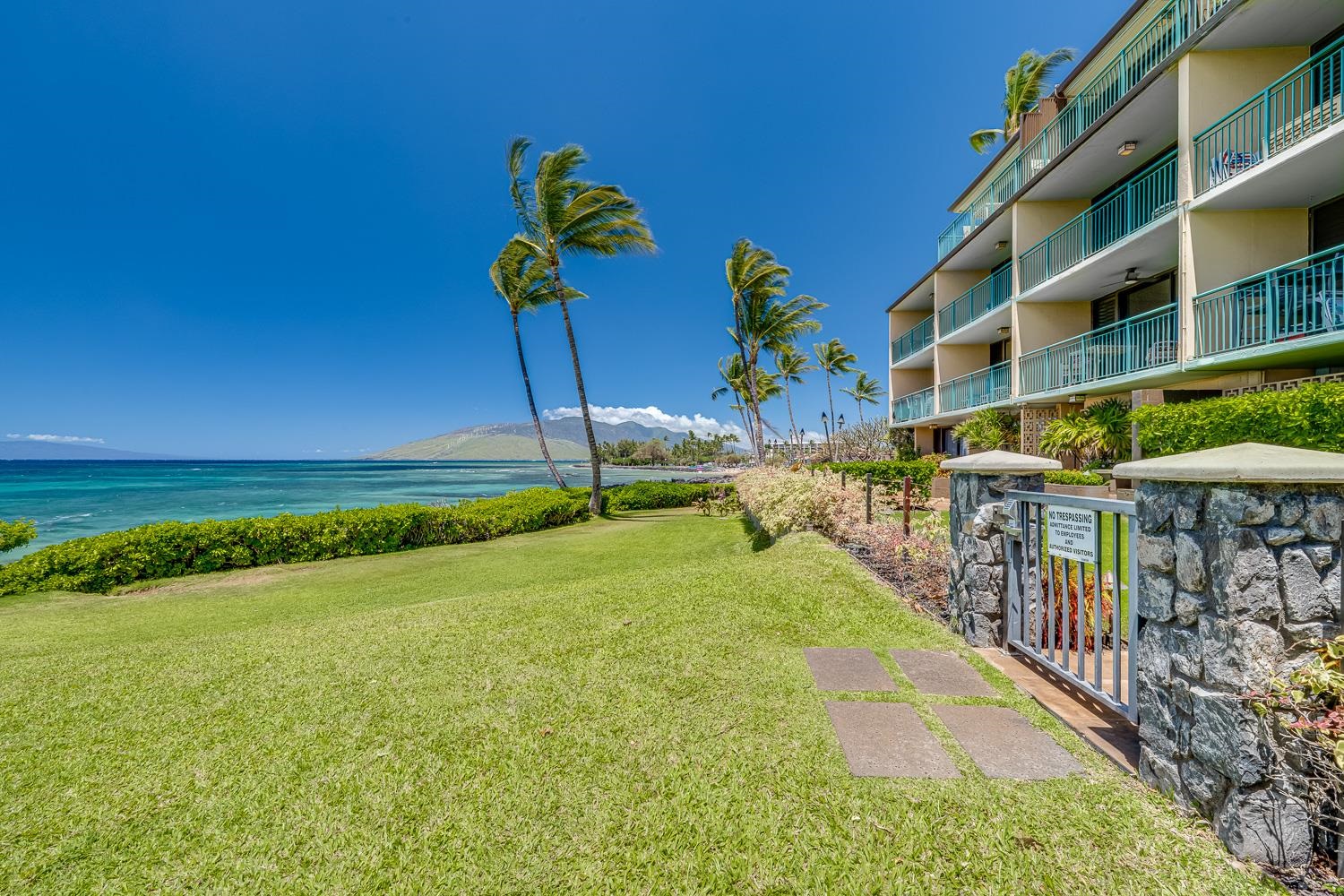 Punahoa Beach Apts condo # 302, Kihei, Hawaii - photo 31 of 48