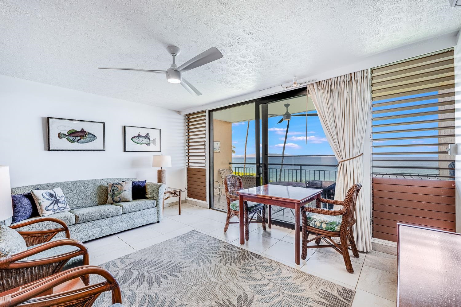 Punahoa Beach Apts condo # 302, Kihei, Hawaii - photo 8 of 48