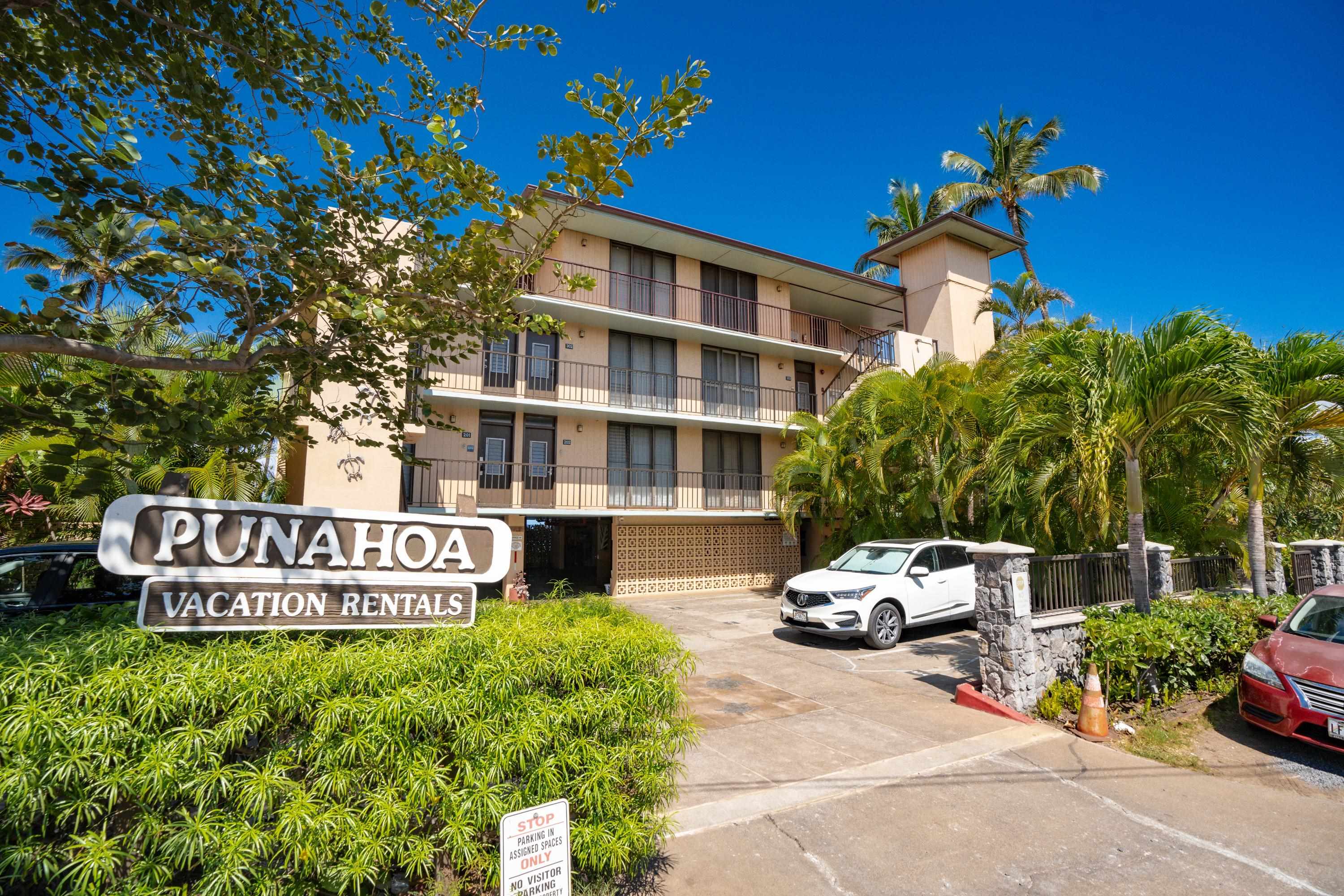 Punahoa Beach Apts condo # 303, Kihei, Hawaii - photo 16 of 25