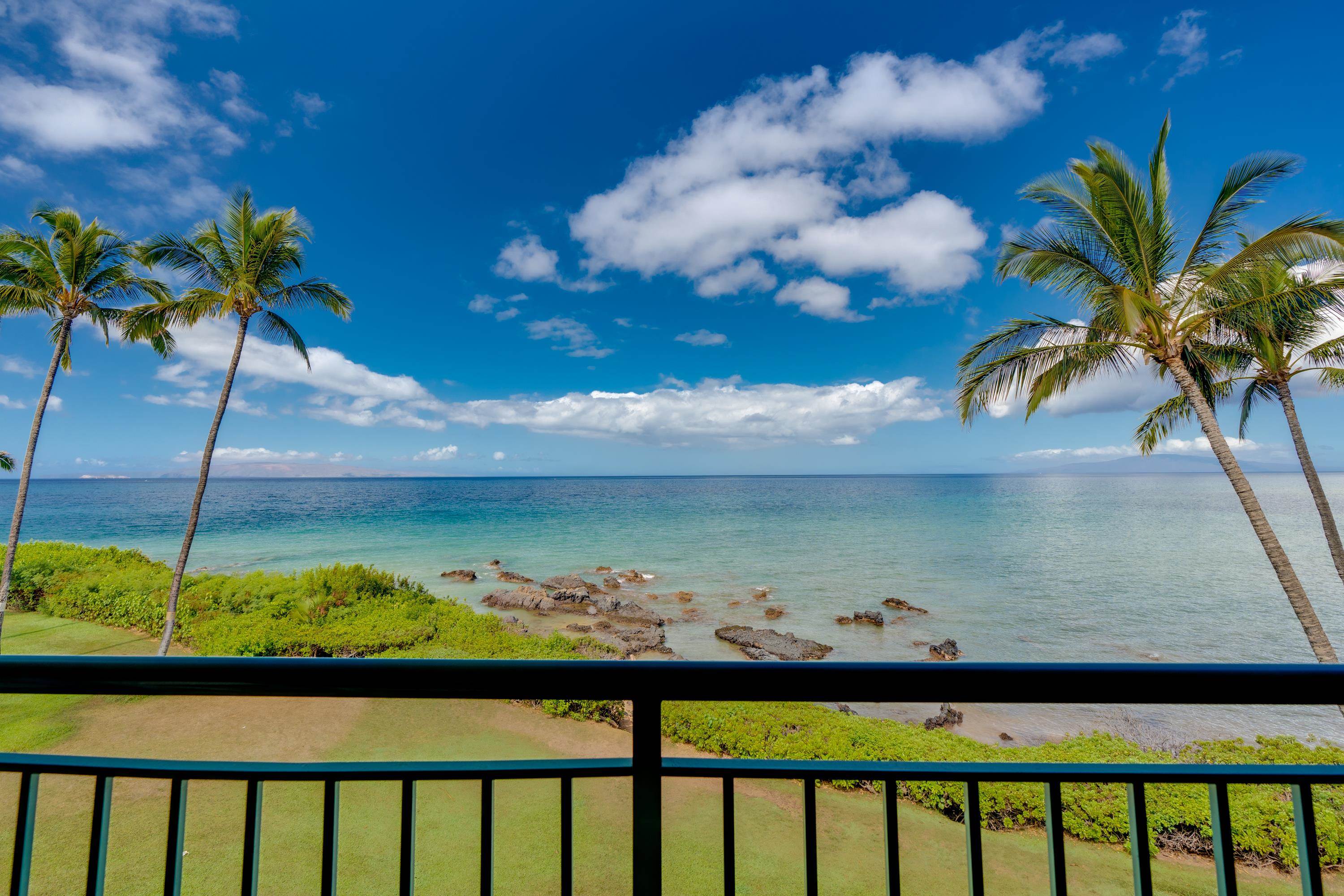 Punahoa Beach Apts condo # 303, Kihei, Hawaii - photo 5 of 25