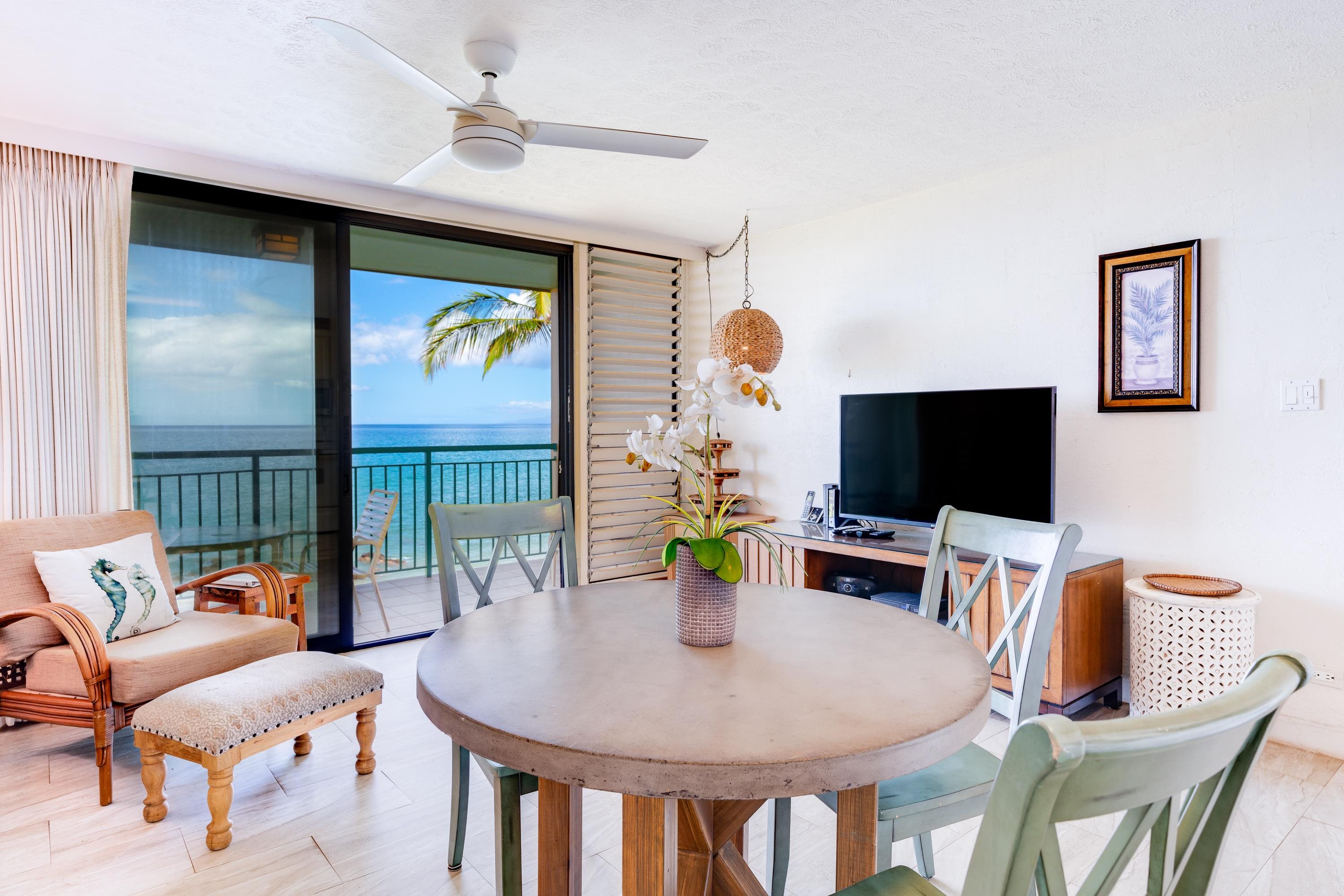 Punahoa Beach Apts condo # 303, Kihei, Hawaii - photo 3 of 25