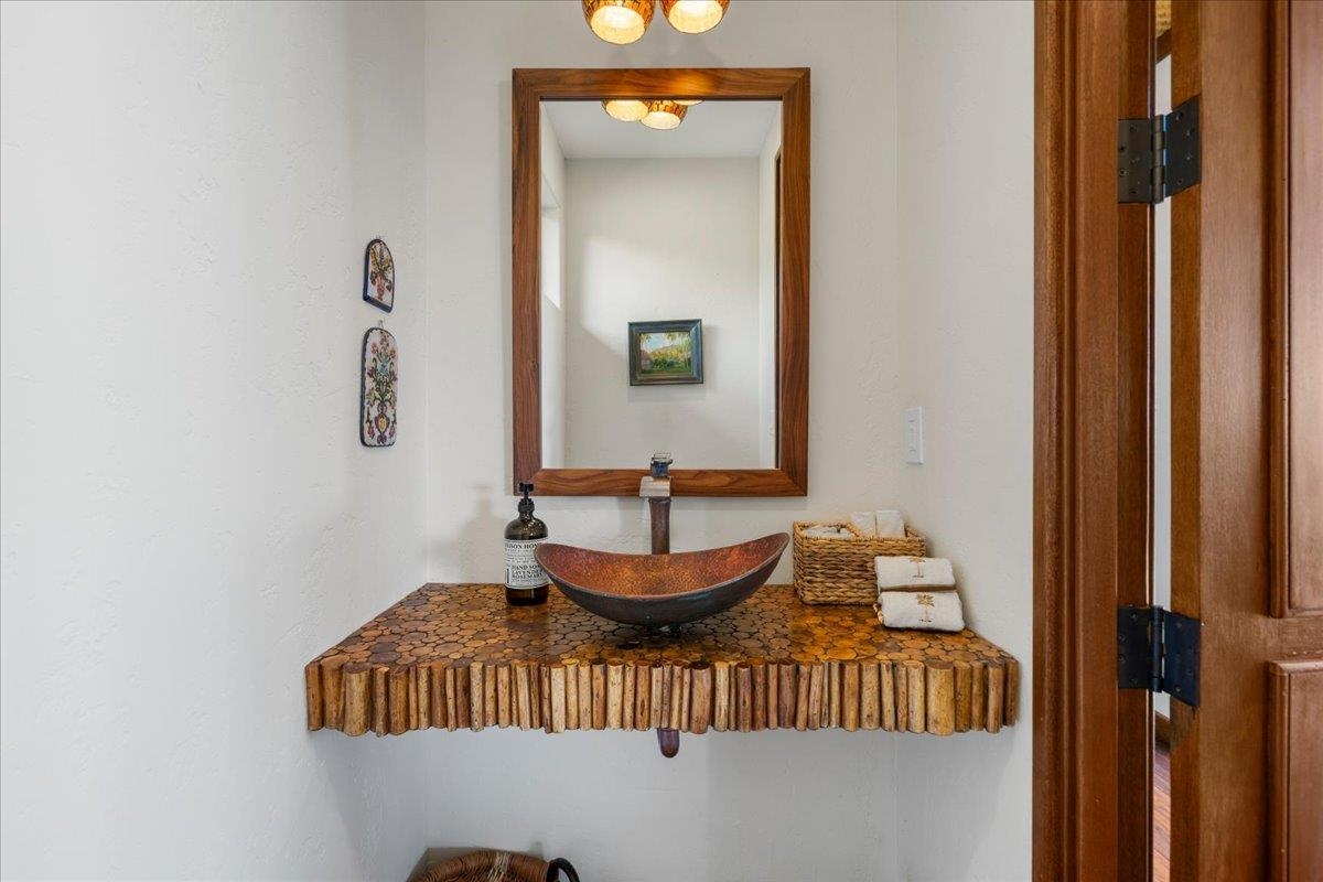 2150  Kamaile St , Wailuku home - photo 40 of 50