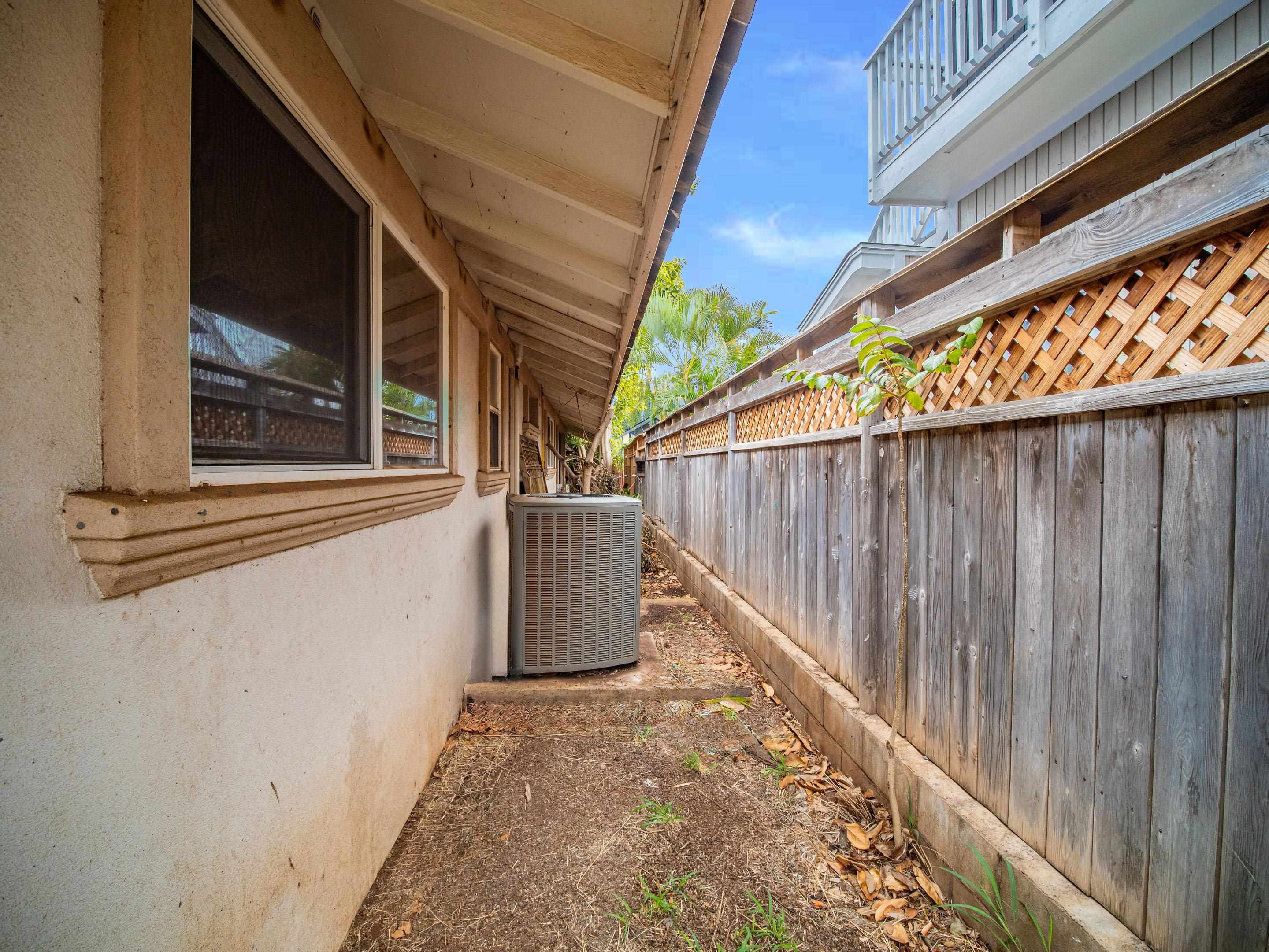 216  Waipahe Pl Kihei, Kihei home - photo 31 of 32