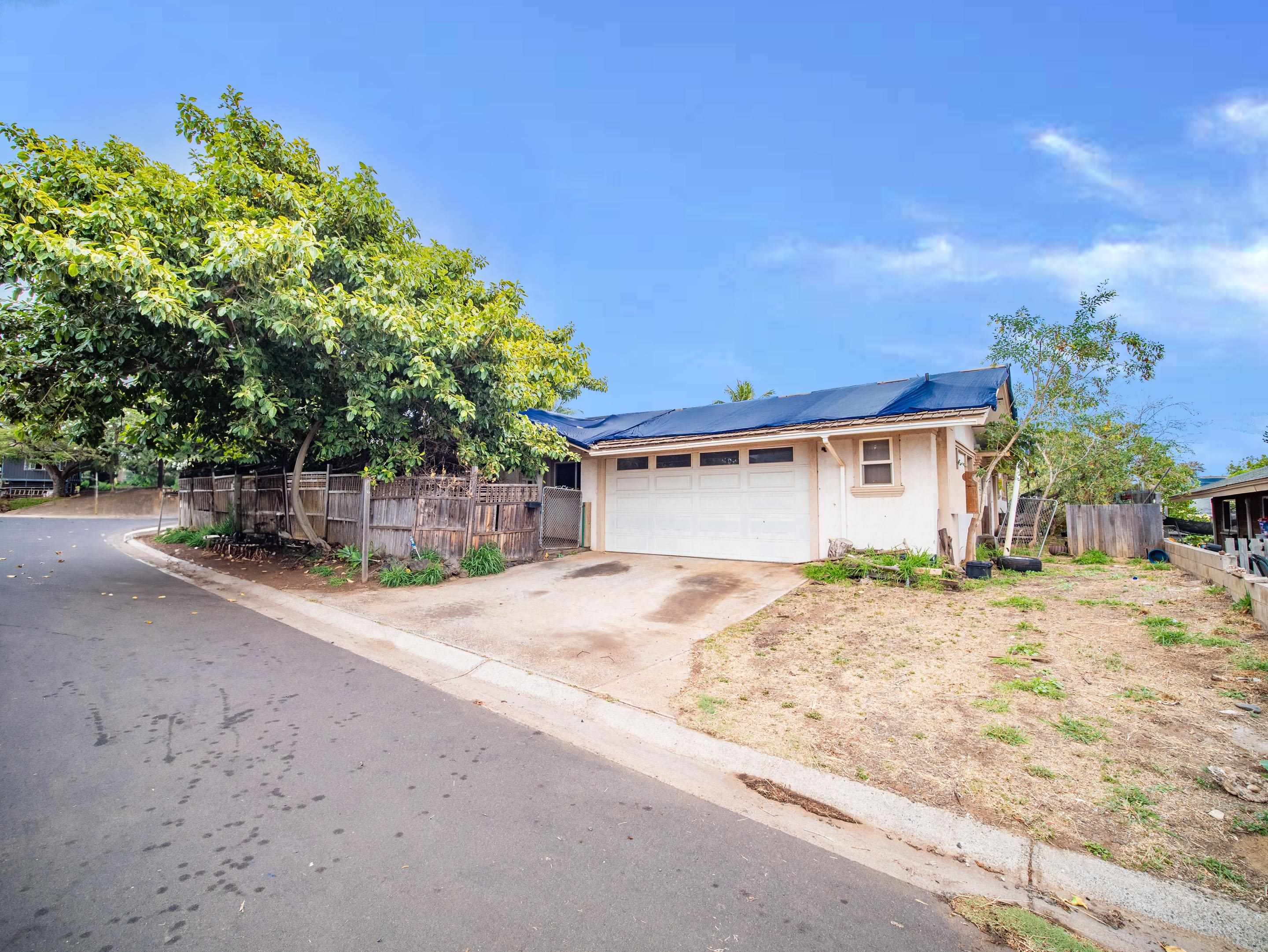 216  Waipahe Pl Kihei, Kihei home - photo 5 of 32