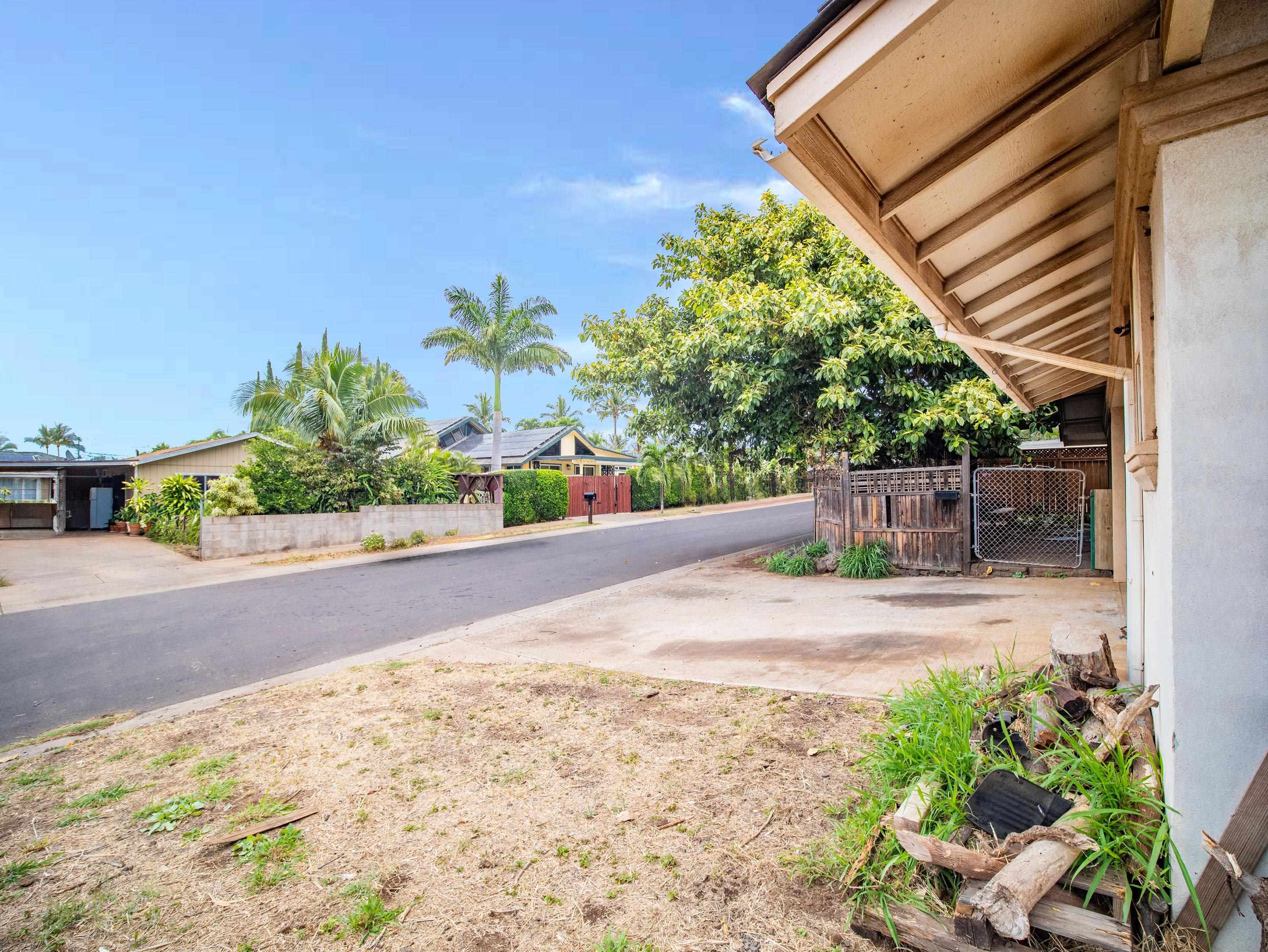 216  Waipahe Pl Kihei, Kihei home - photo 6 of 32