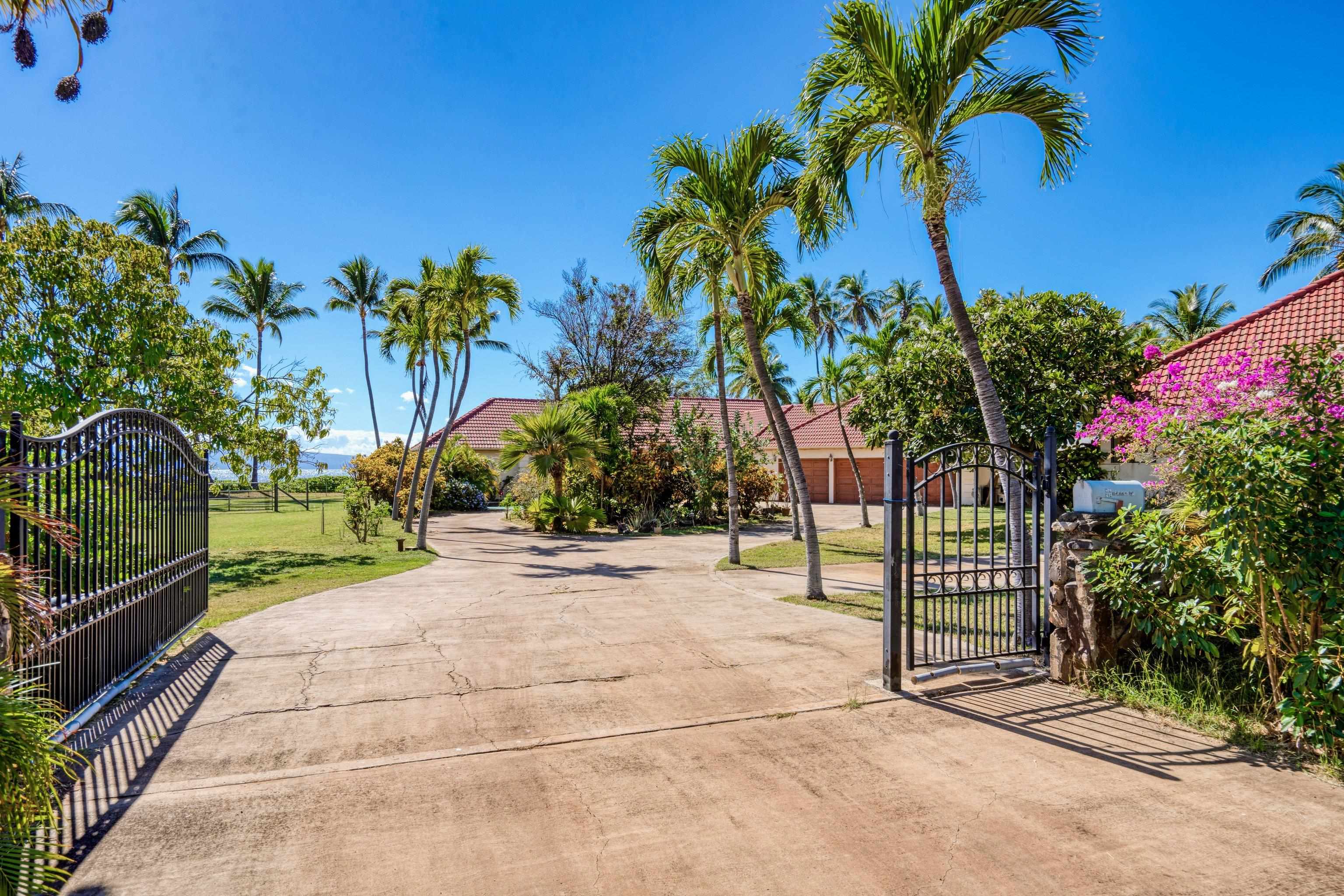 2160  Kamehameha V Hwy Makakupaia, Molokai home - photo 36 of 45