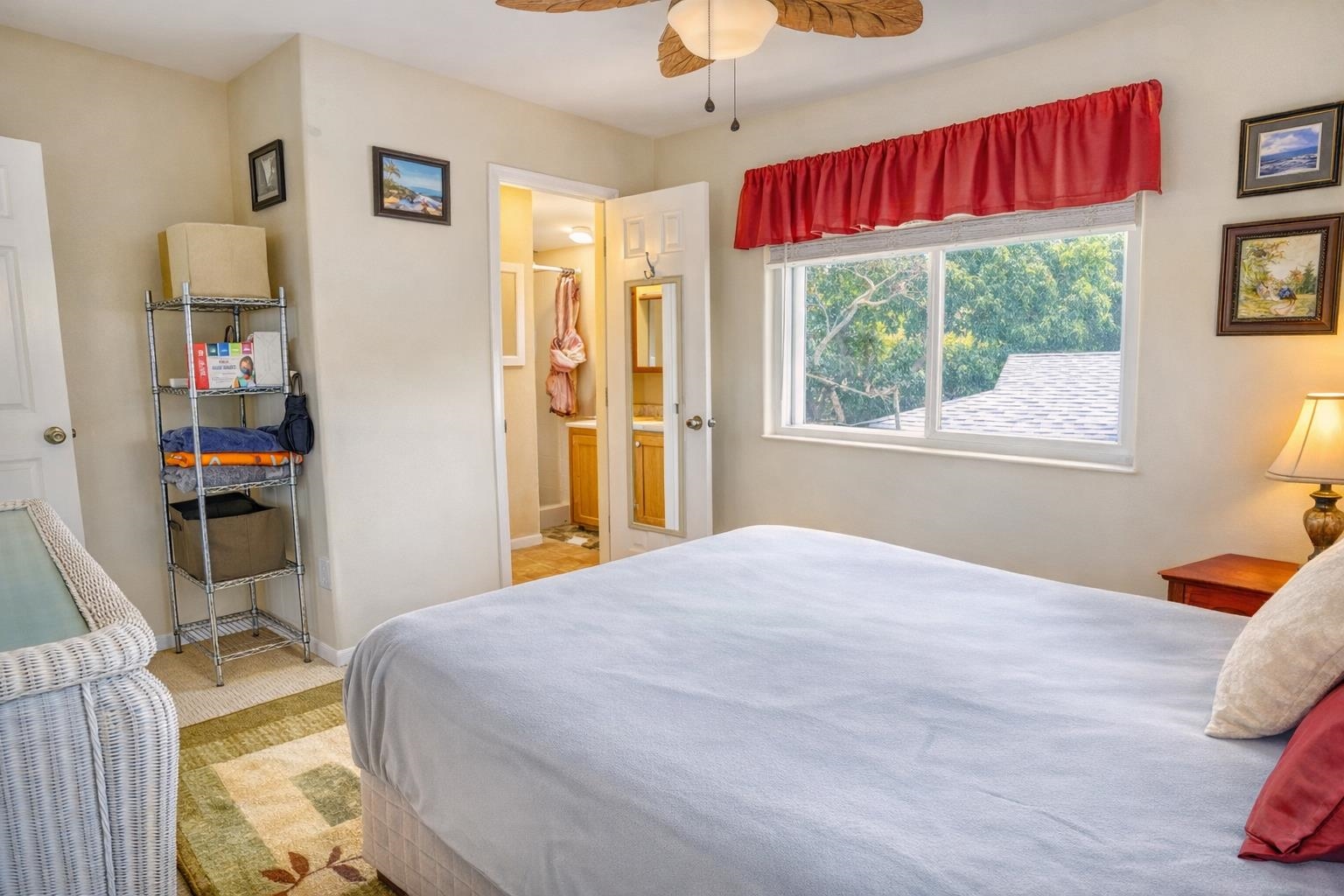 2170  Kahawai St Happy Valley, Wailuku home - photo 20 of 47