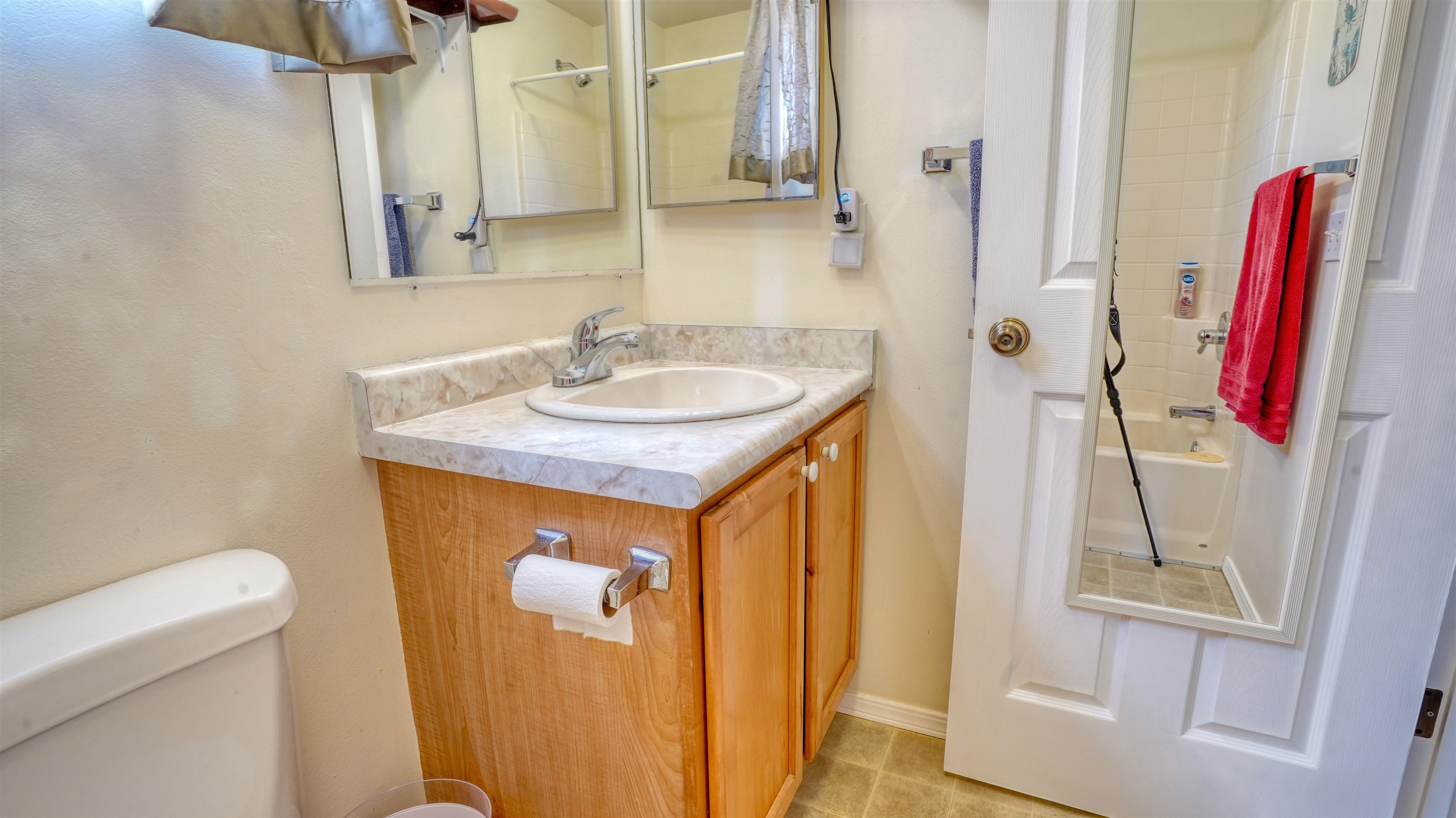 2170  Kahawai St Happy Valley, Wailuku home - photo 33 of 47