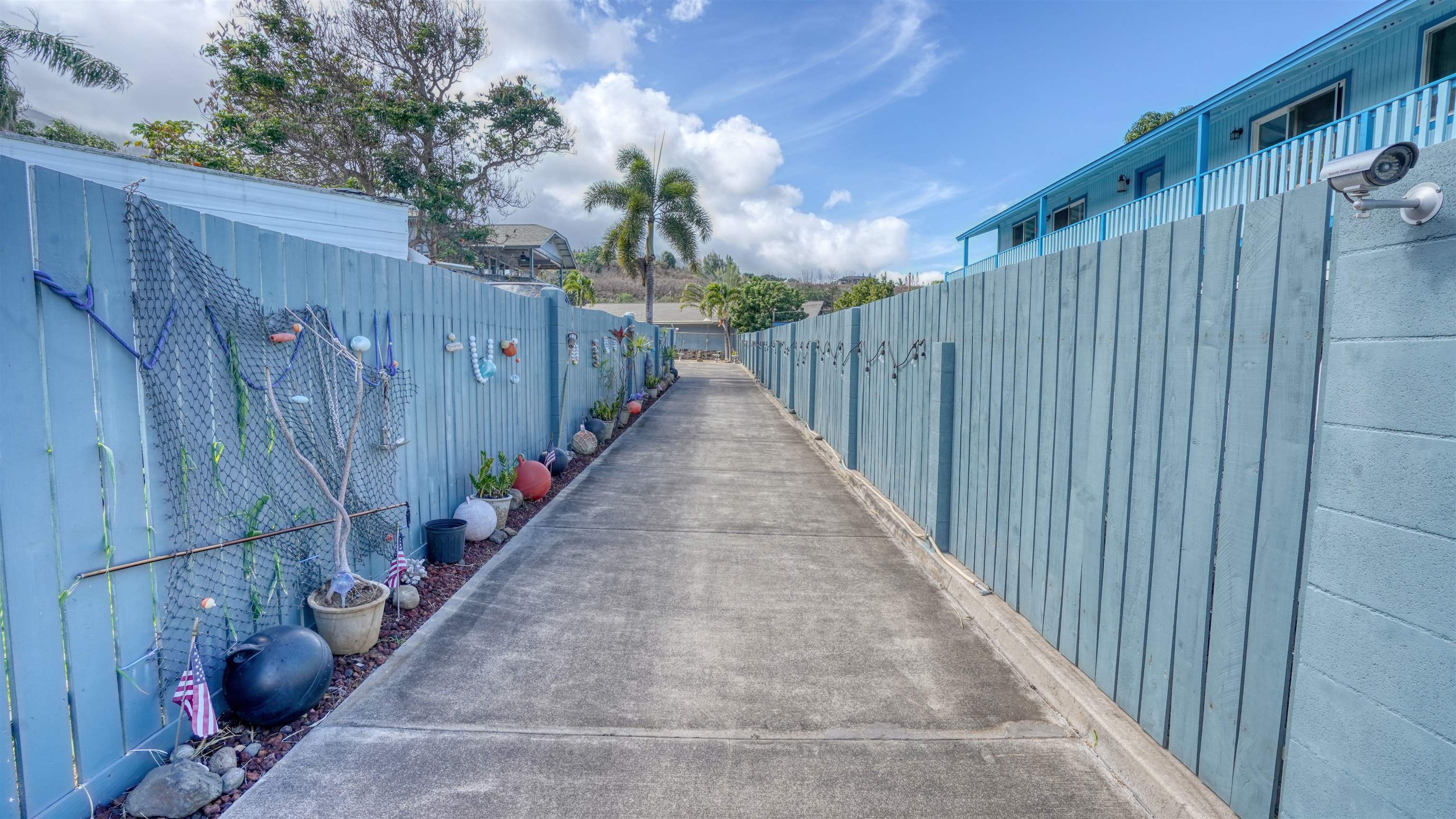 2170  Kahawai St Happy Valley, Wailuku home - photo 44 of 47