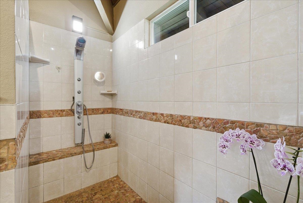 2174  Aluna Pl , Kihei home - photo 20 of 50