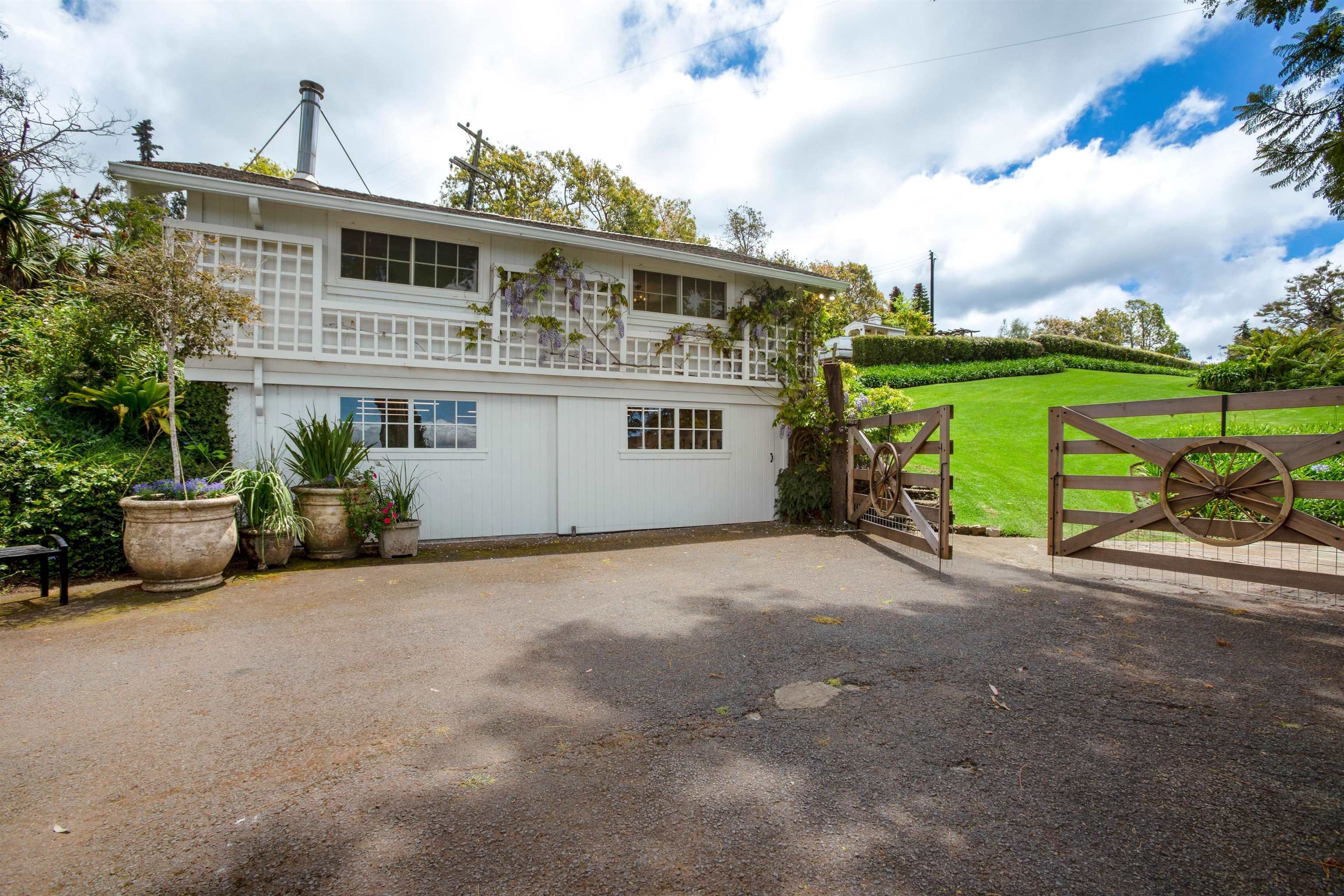 2176  Kekaulike Ave , Kula/Ulupalakua/Kanaio home - photo 23 of 50