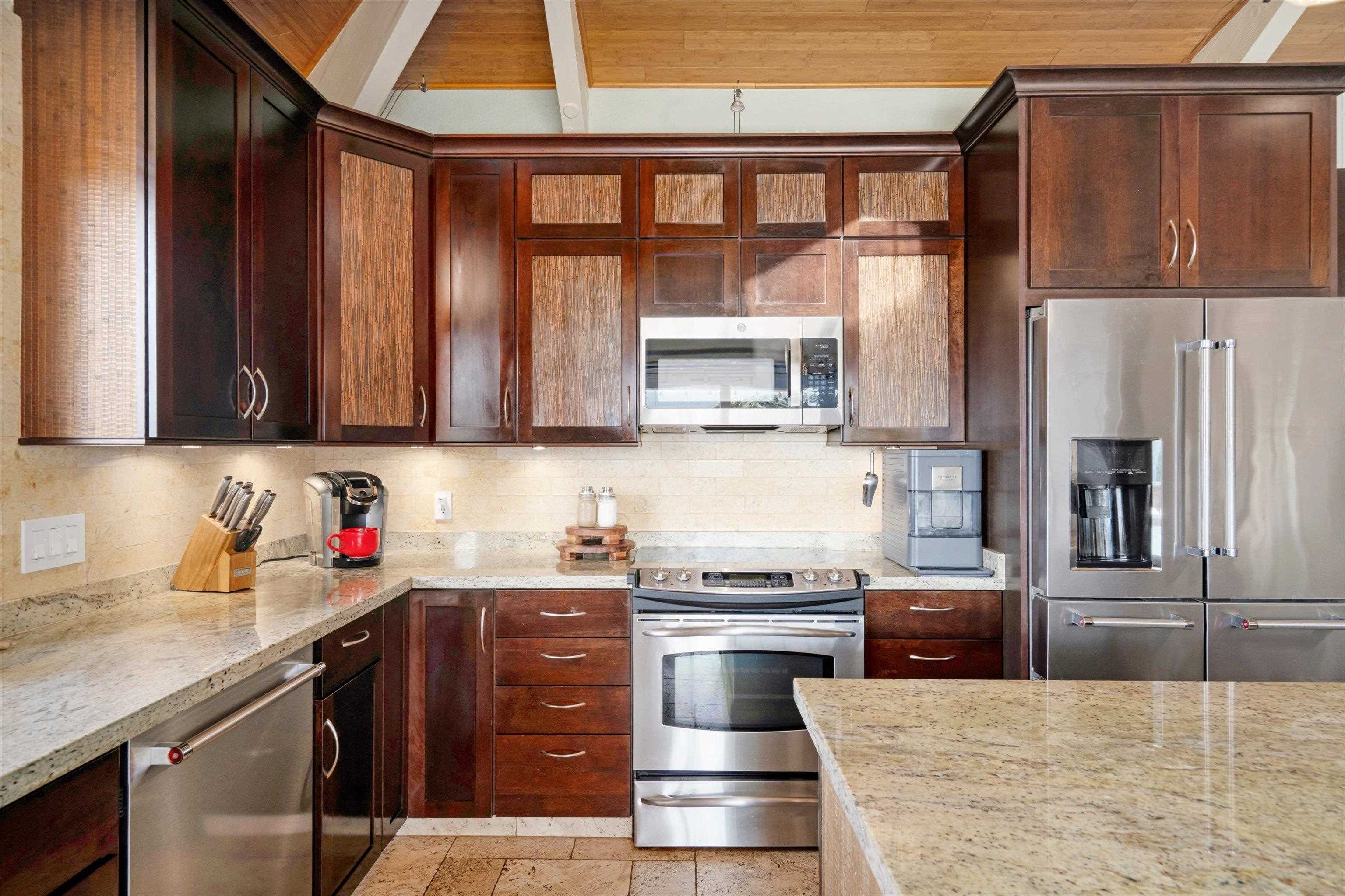 2180  Auina Pl , Kihei home - photo 10 of 50