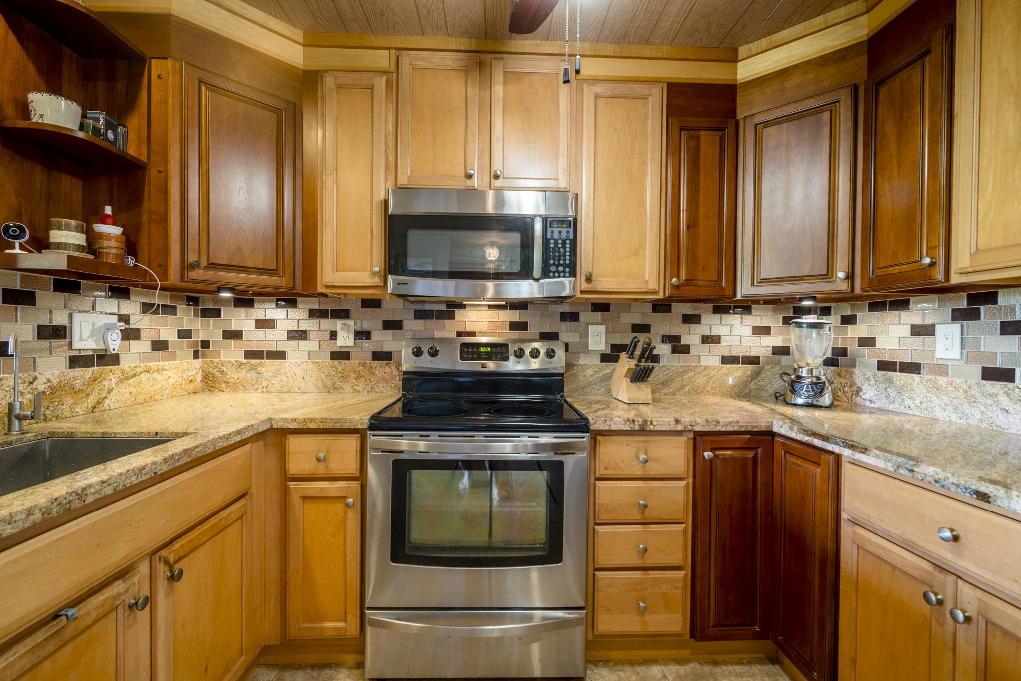 Iao Gardens condo # 105, Wailuku, Hawaii - photo 7 of 35