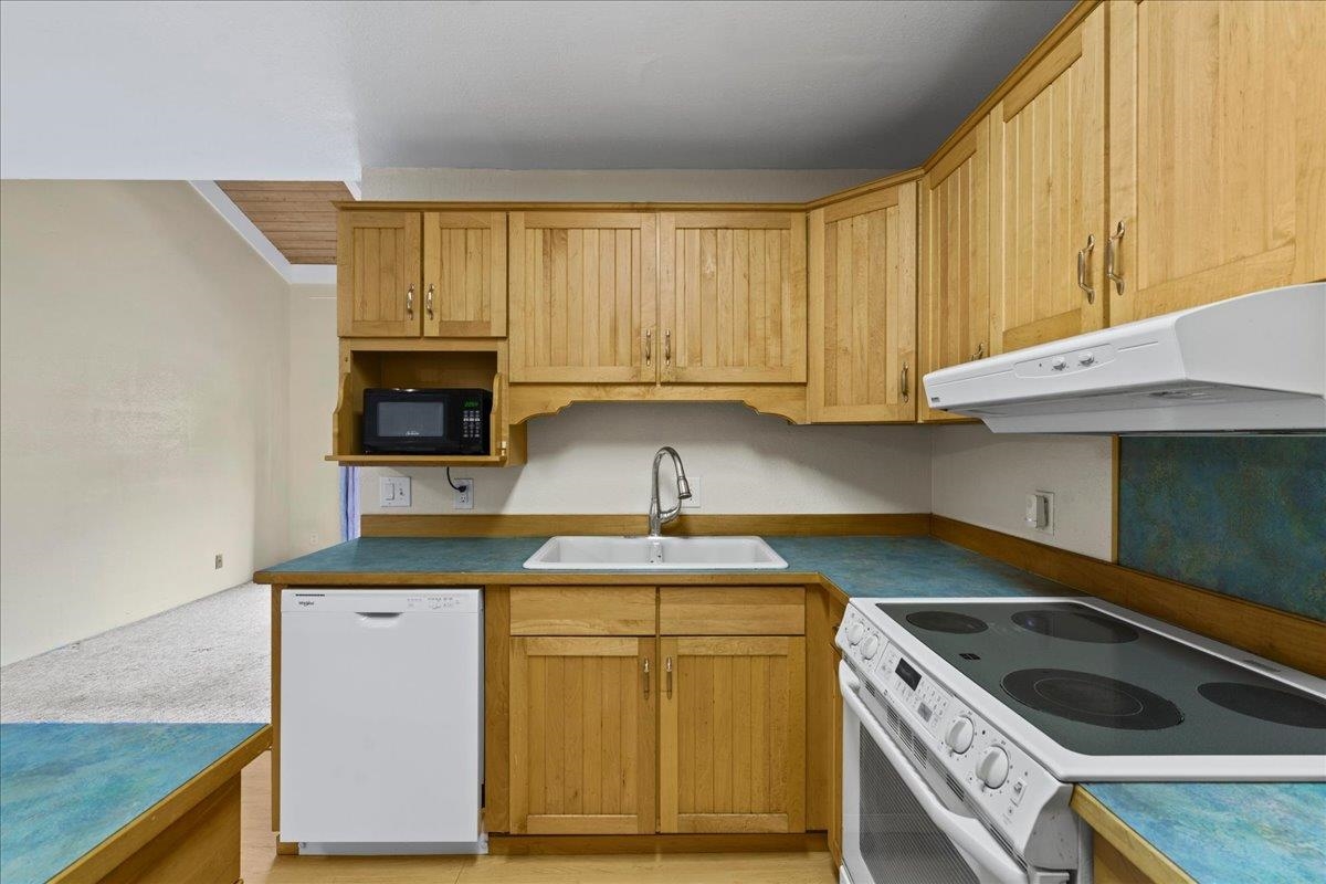 Iao Gardens condo # 308, Wailuku, Hawaii - photo 16 of 41